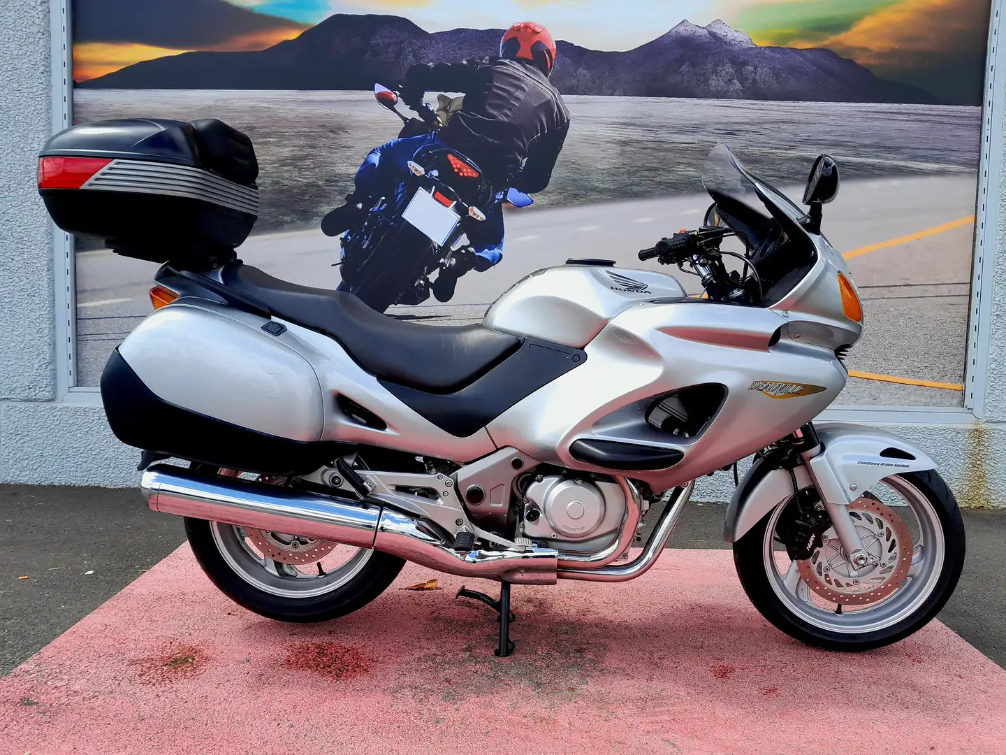 Honda NT 650 DEAUVILLE Grijs - 1