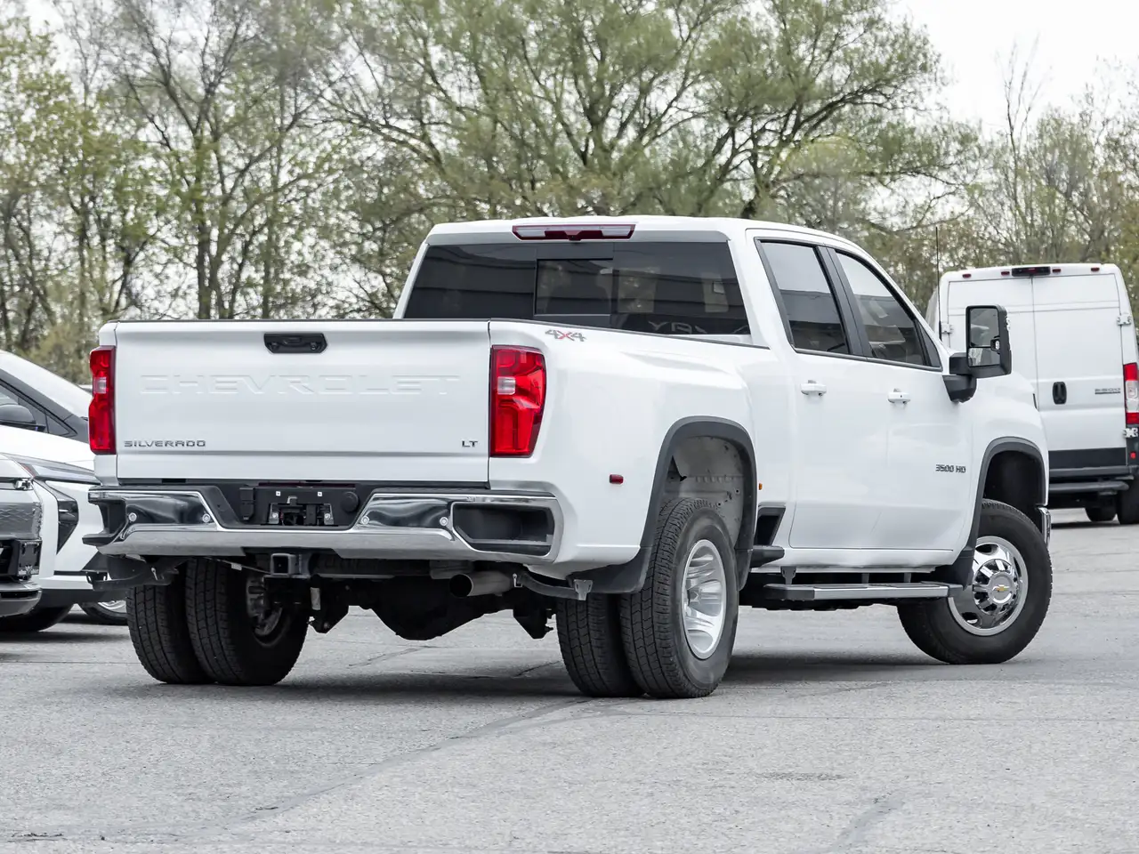 Chevrolet Silverado 3500 снимка Chevrolet Silverado 3500
