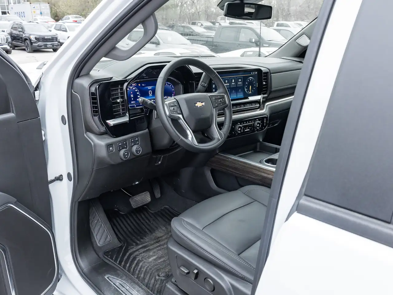 Chevrolet Silverado 3500 снимка Chevrolet Silverado 3500