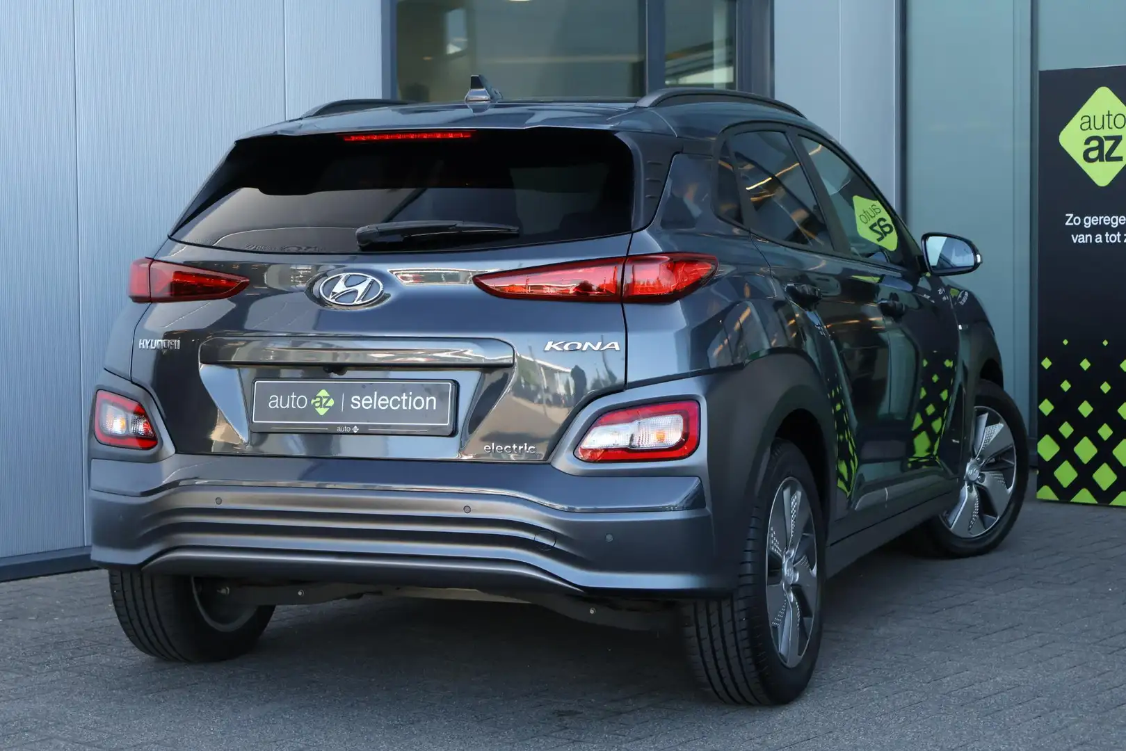 Hyundai KONA EV Premium 64 kWh Grijs - 2