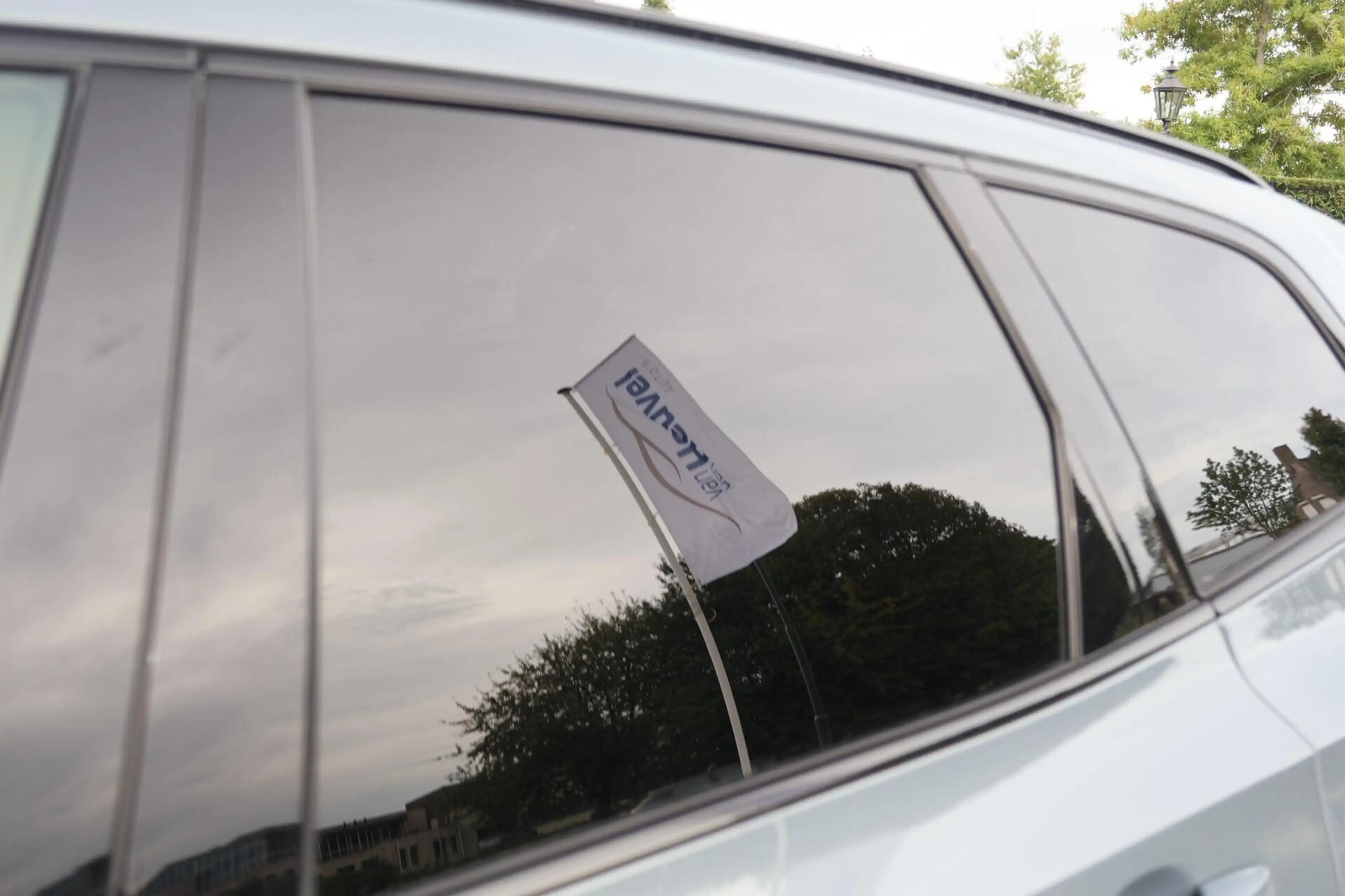 Volvo XC60 T6 Recharge AWD Plus Dark | Stoelverwarming | 360° — photo 10