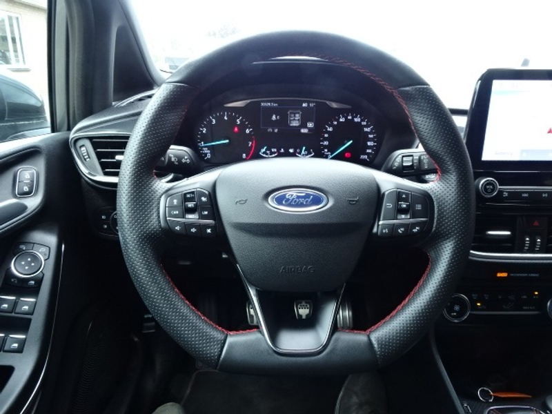 Ford Fiesta 1.0 EcoBoost ST-Line — photo 18