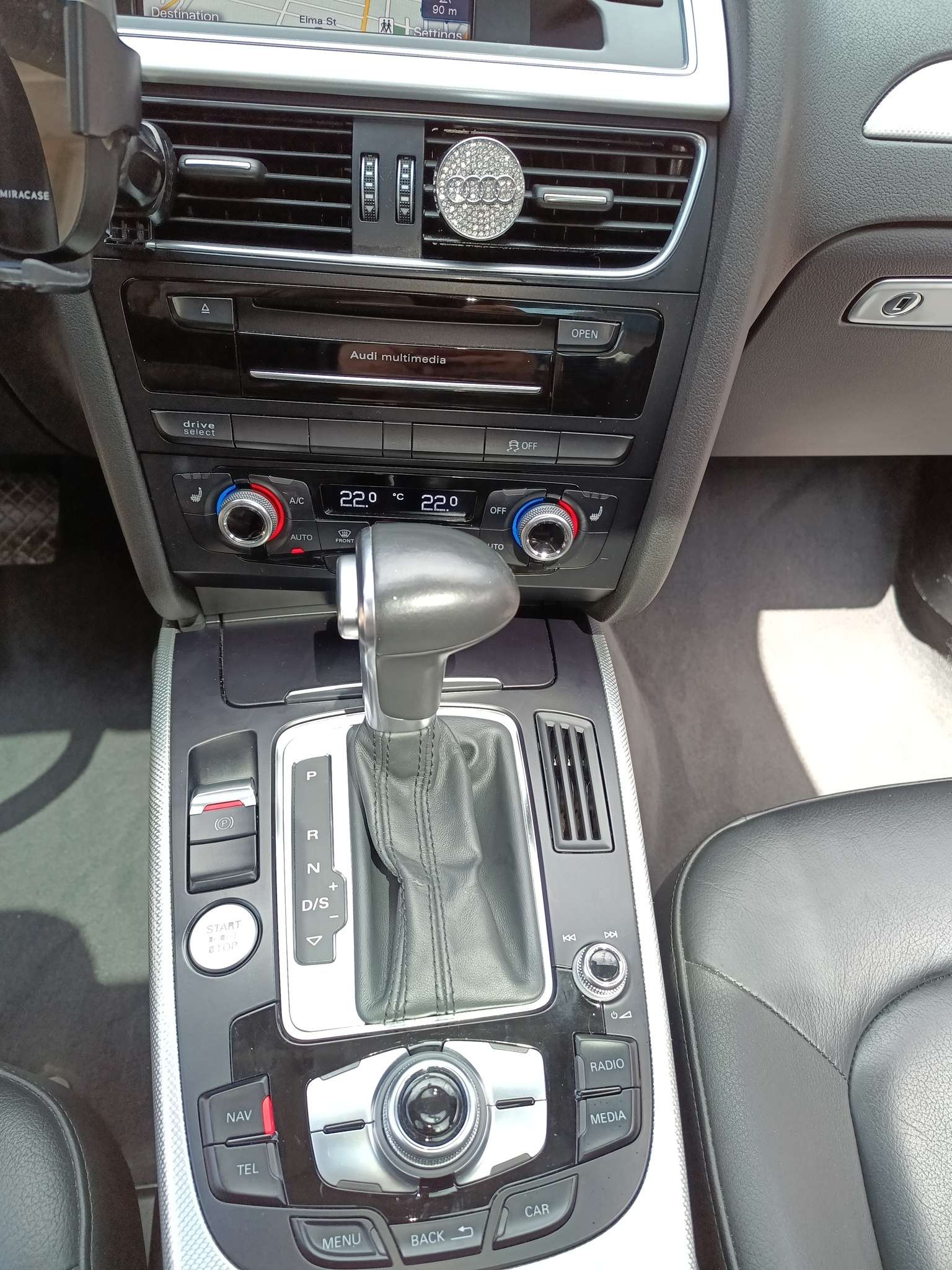 2015 Audi A4 4dr Sdn Auto Progressiv plus quattro thumb 9