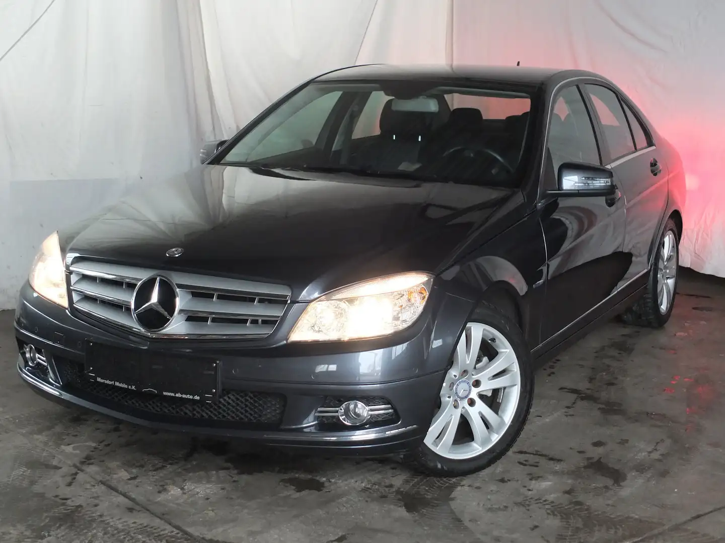 Mercedes-Benz C 180 CGI AVANTGARDE AUTOM PARCTRONIC PRESAFE Grau - 1