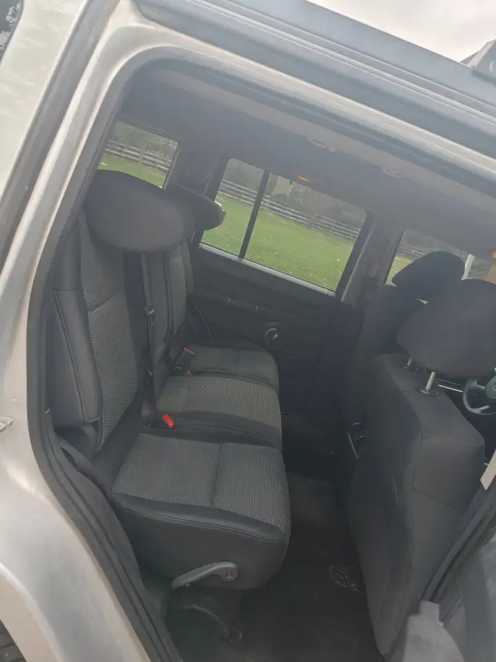Jeep Commander photo Jeep Commander
