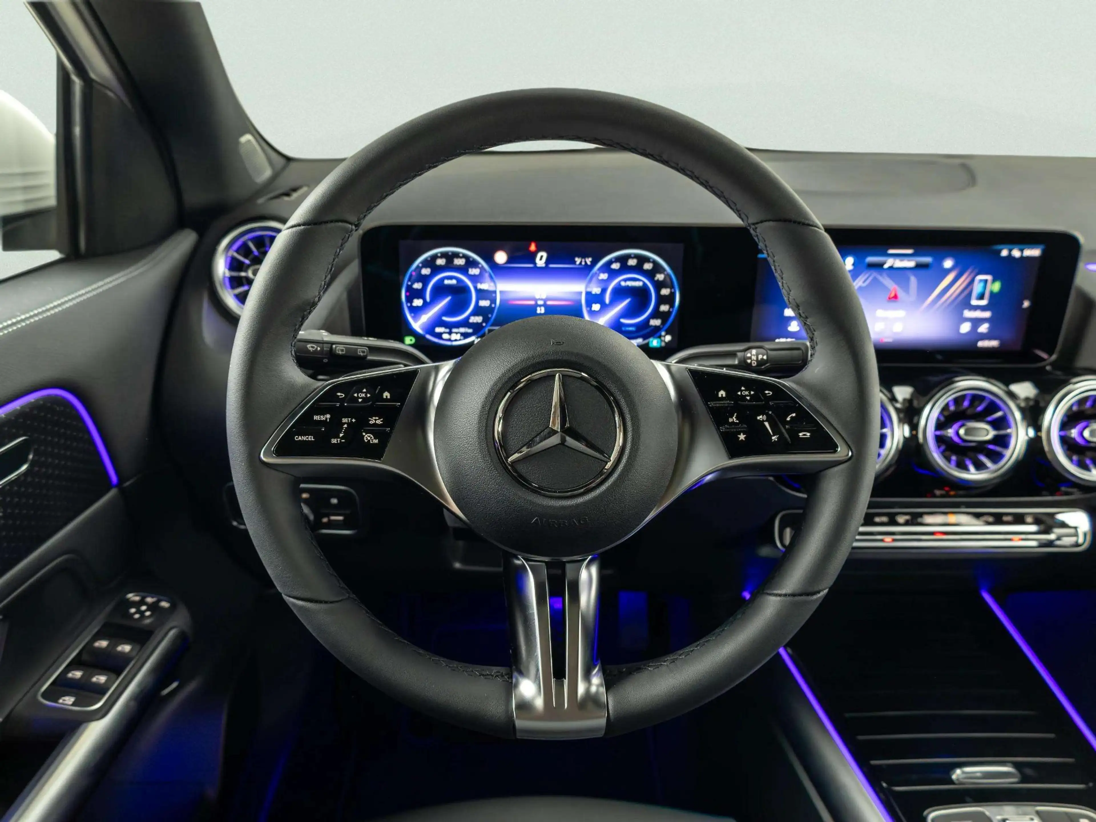 Mercedes-Benz EQA 250 250+ Business Solution 71 kWh | Panorama dak — photo 13