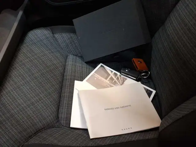Volvo XC60 view 24