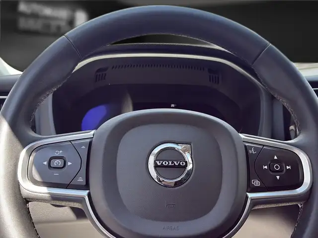 Volvo XC60 view 20