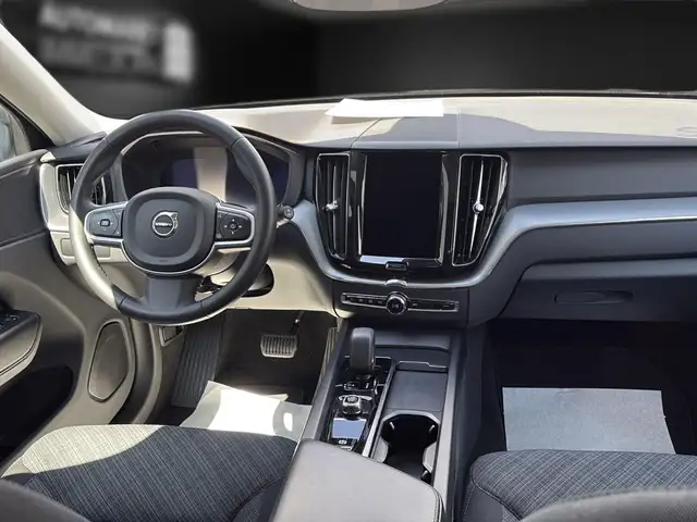 Volvo XC60 view 17