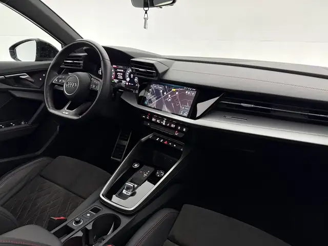 Audi A3 view 4