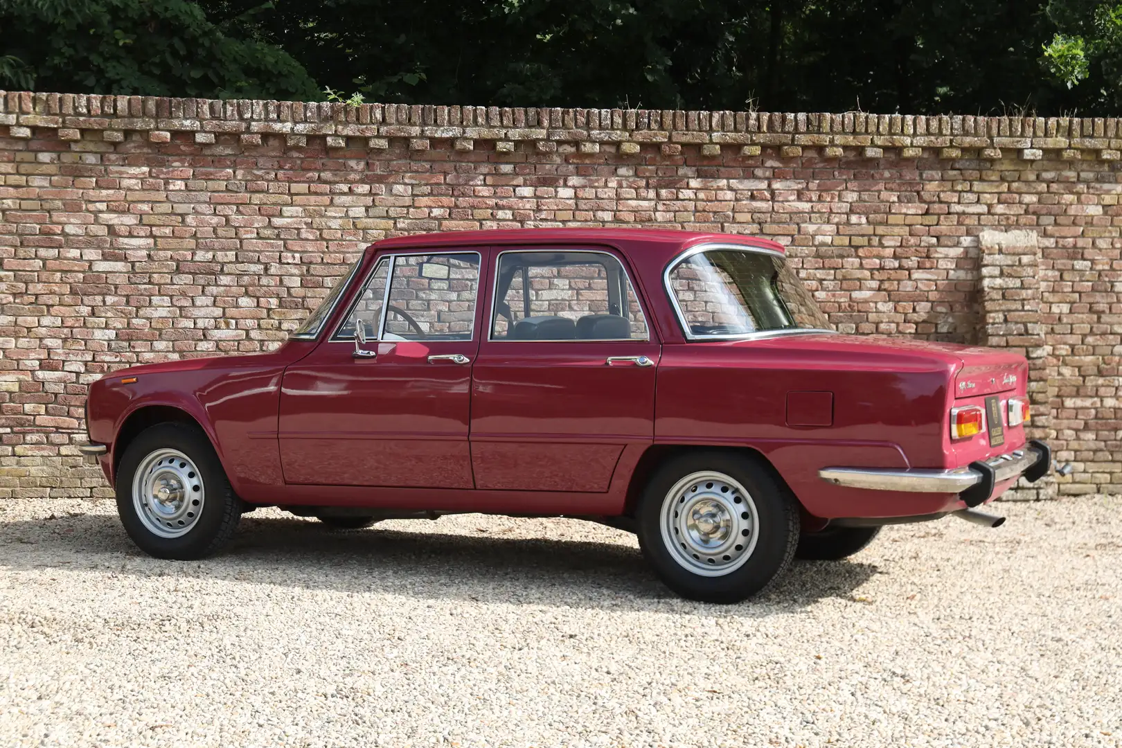 Alfa Romeo Giulia 1300 Nuova Super Well-preserved Nuova Super from t Rood - 2