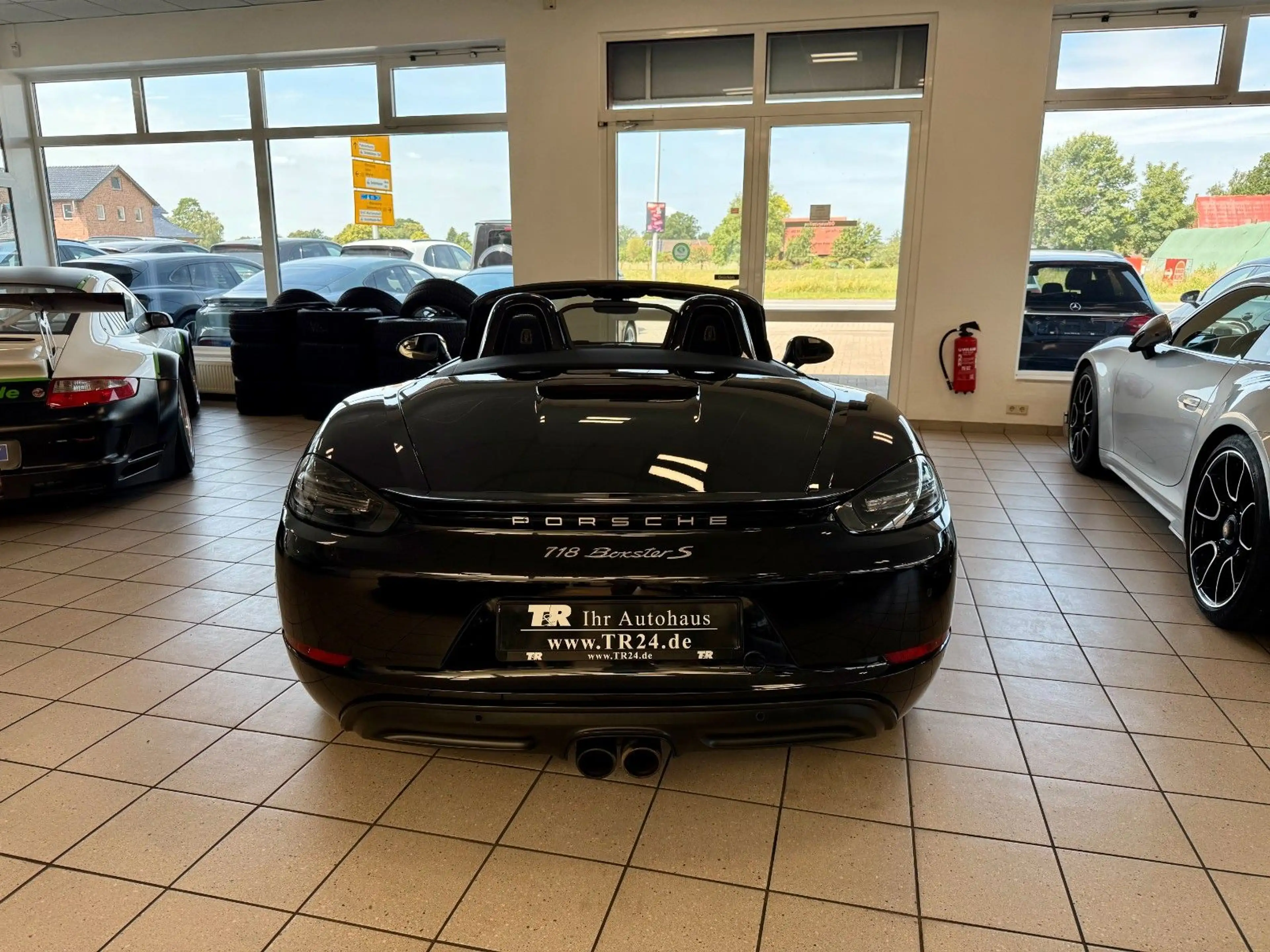 Porsche Boxster 718 Boxster S PDK Sportabgas/BOSE/20"/APPROVED — photo 6