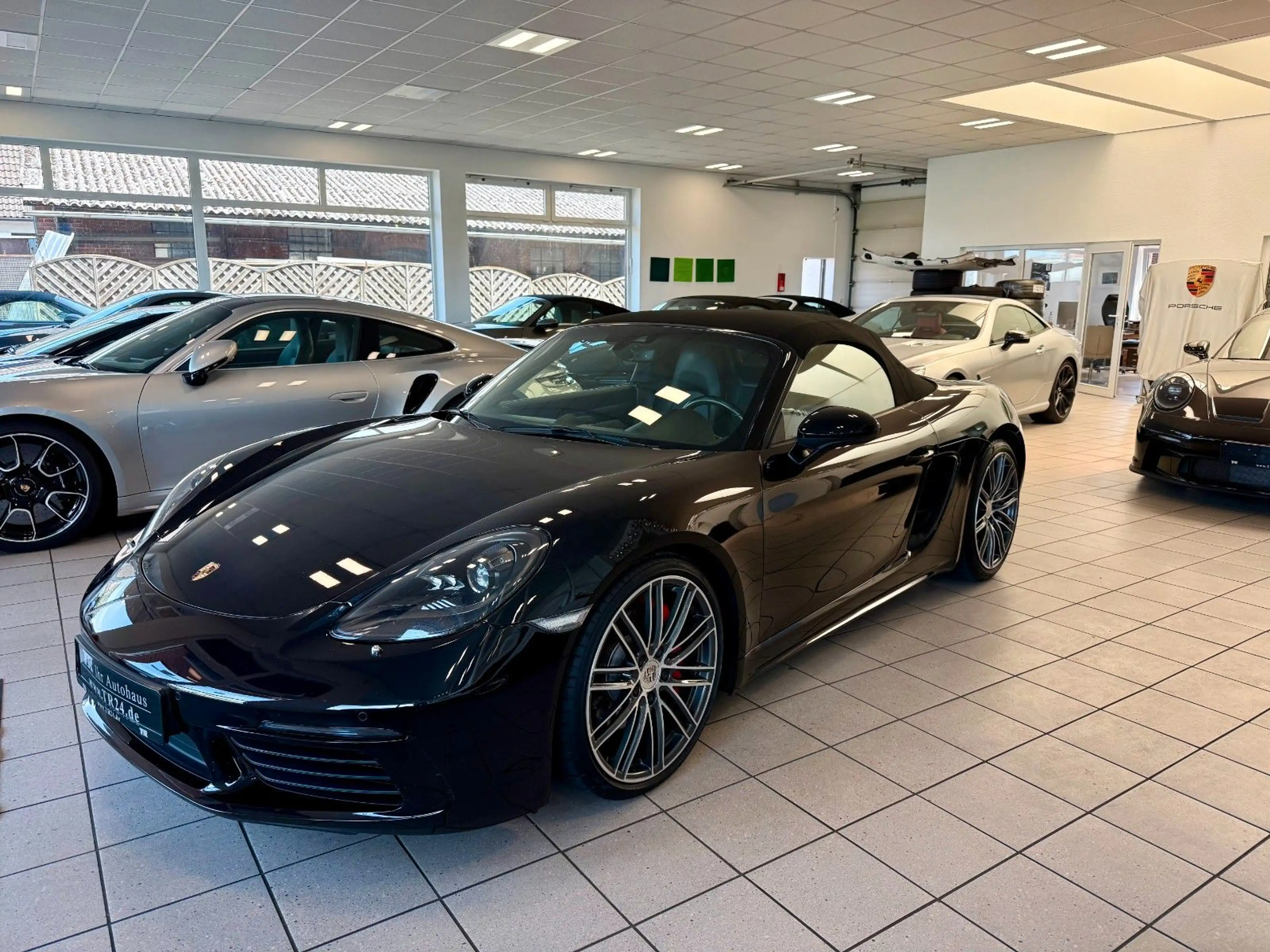 Porsche Boxster 718 Boxster S PDK Sportabgas/BOSE/20"/APPROVED — photo 4