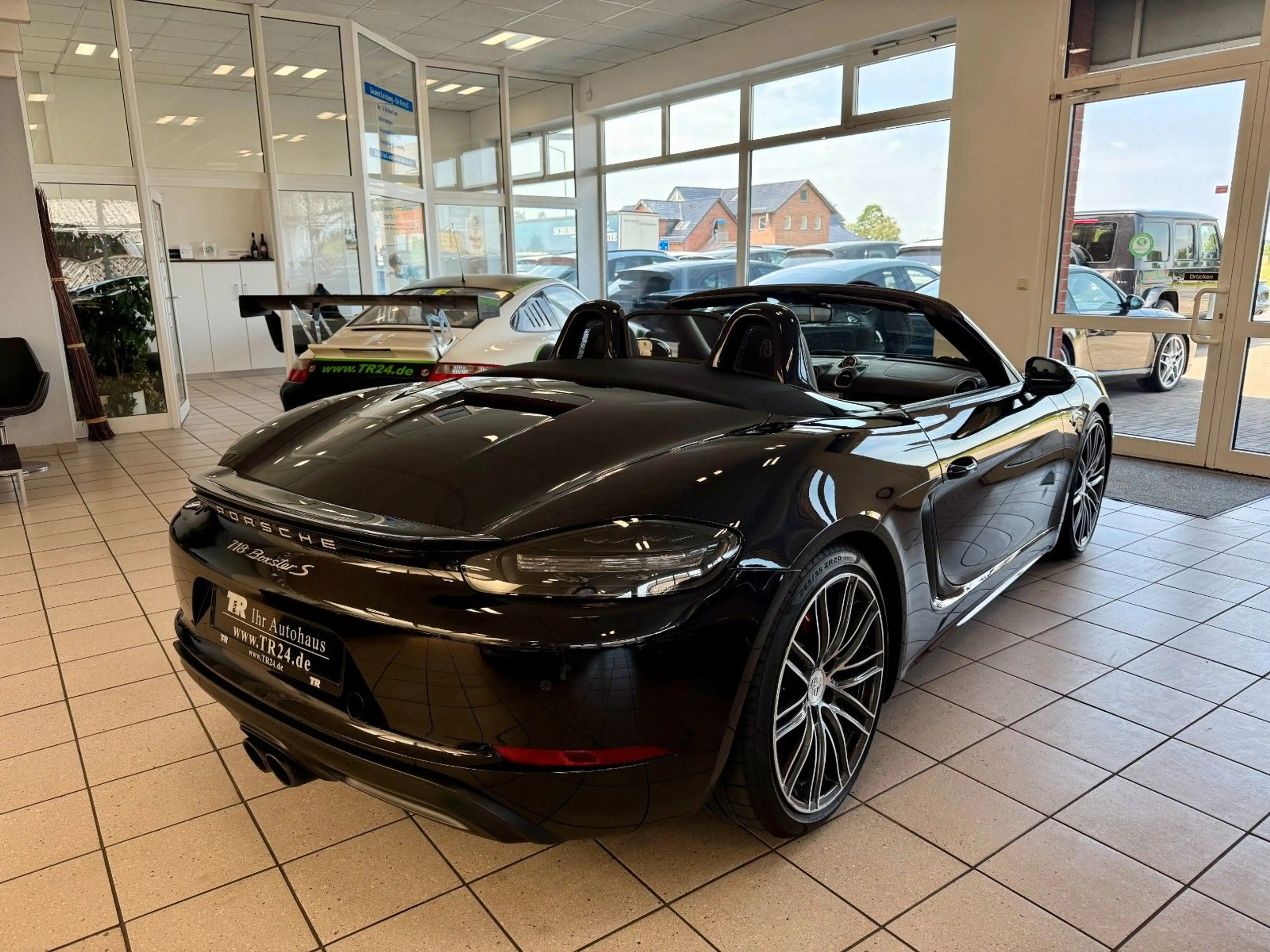 Porsche Boxster 718 Boxster S PDK Sportabgas/BOSE/20"/APPROVED — photo 7