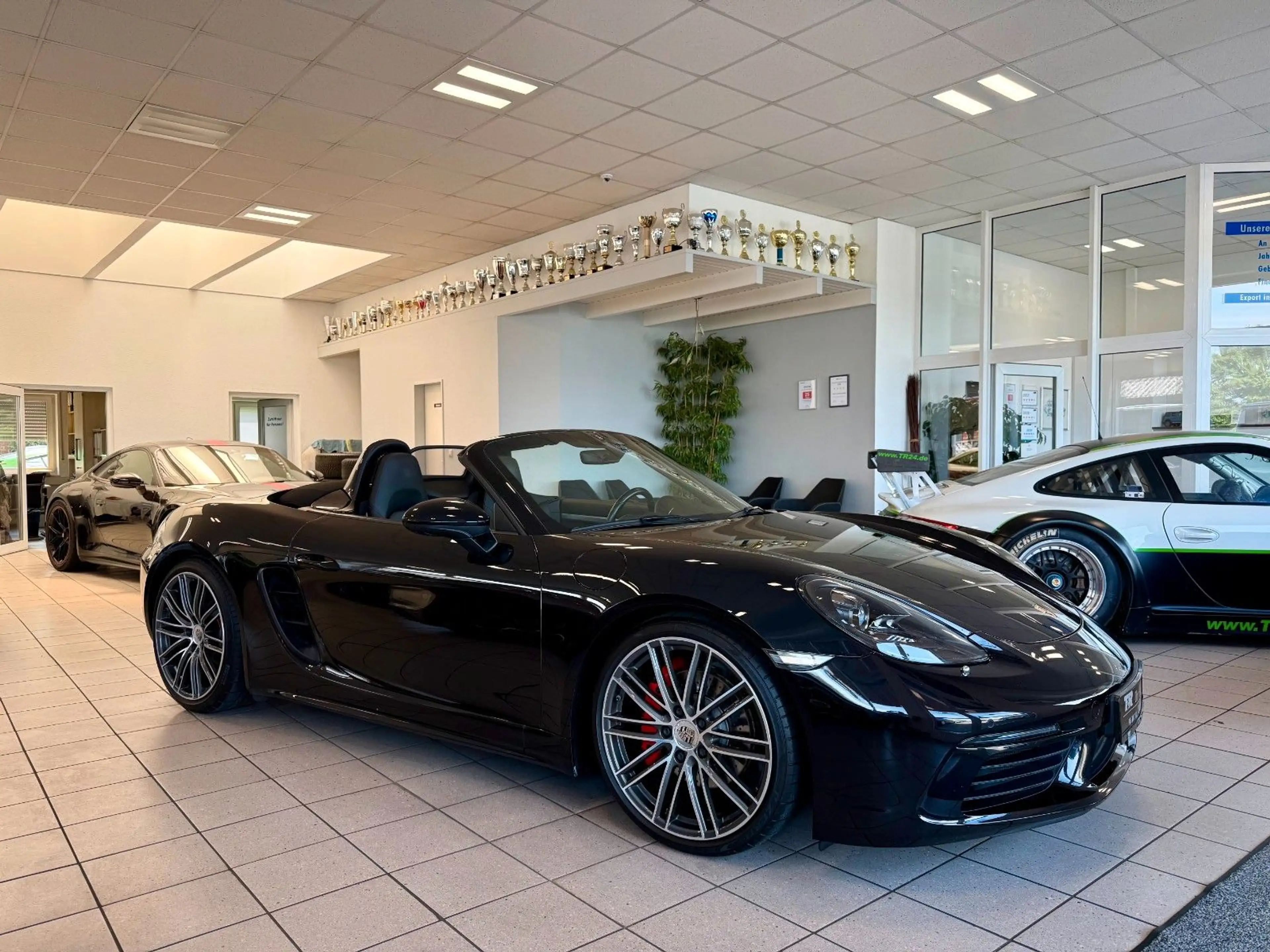 Porsche Boxster 718 Boxster S PDK Sportabgas/BOSE/20"/APPROVED