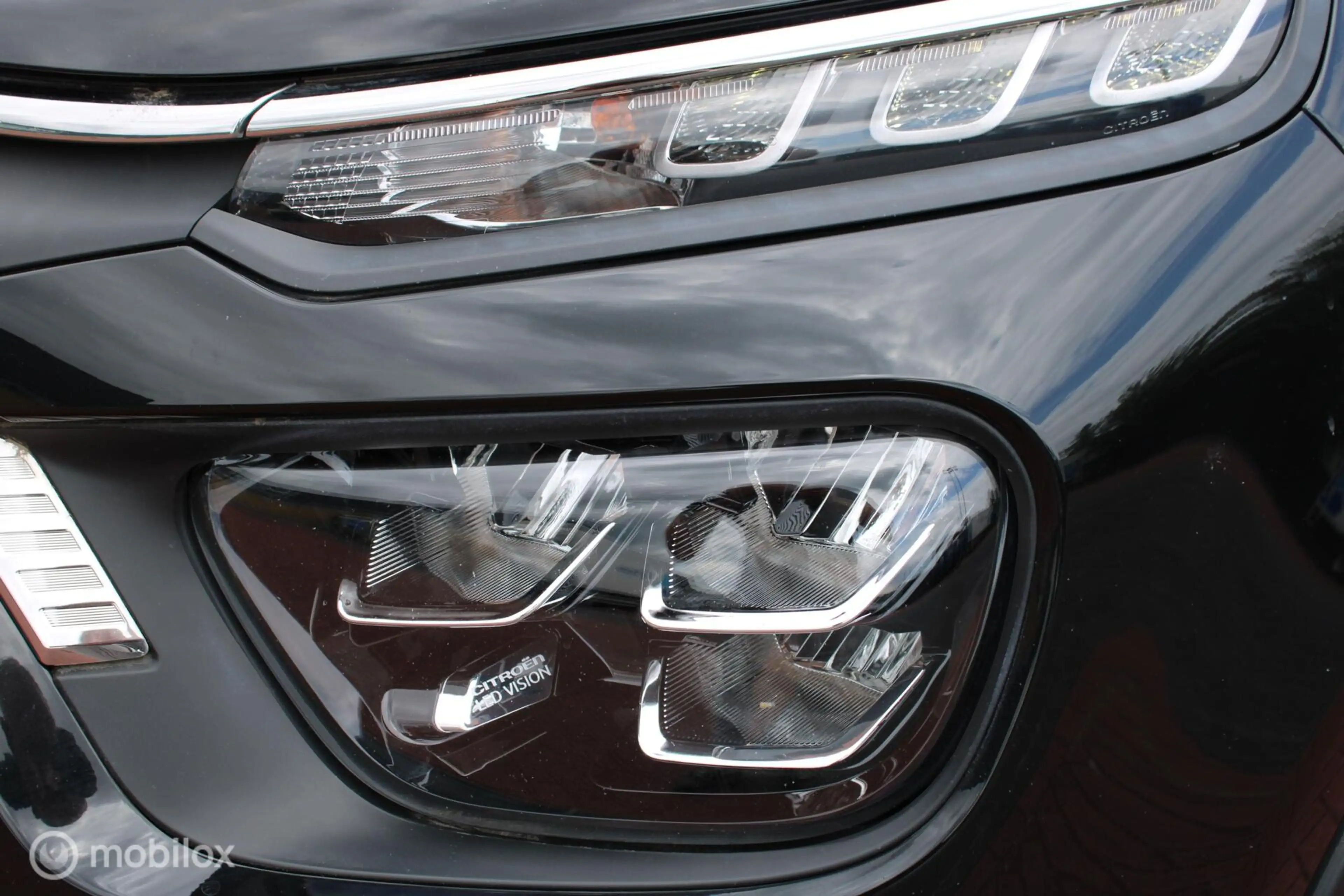 Citroen C3 1.2 PureTech Feel, Pdc, Full Led verlichting, Navi — photo 11