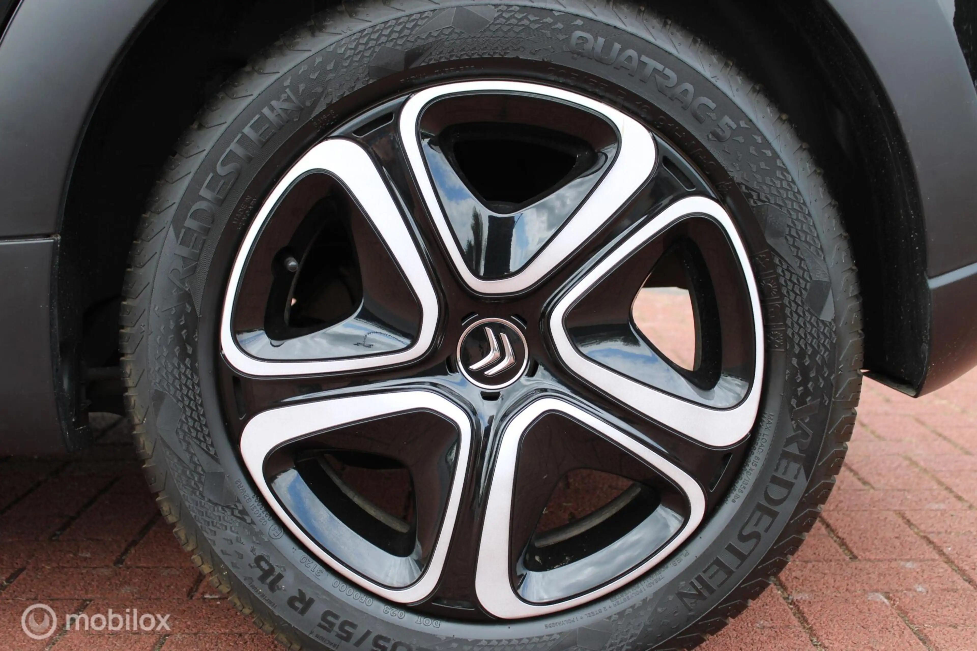 Citroen C3 1.2 PureTech Feel, Pdc, Full Led verlichting, Navi — photo 27