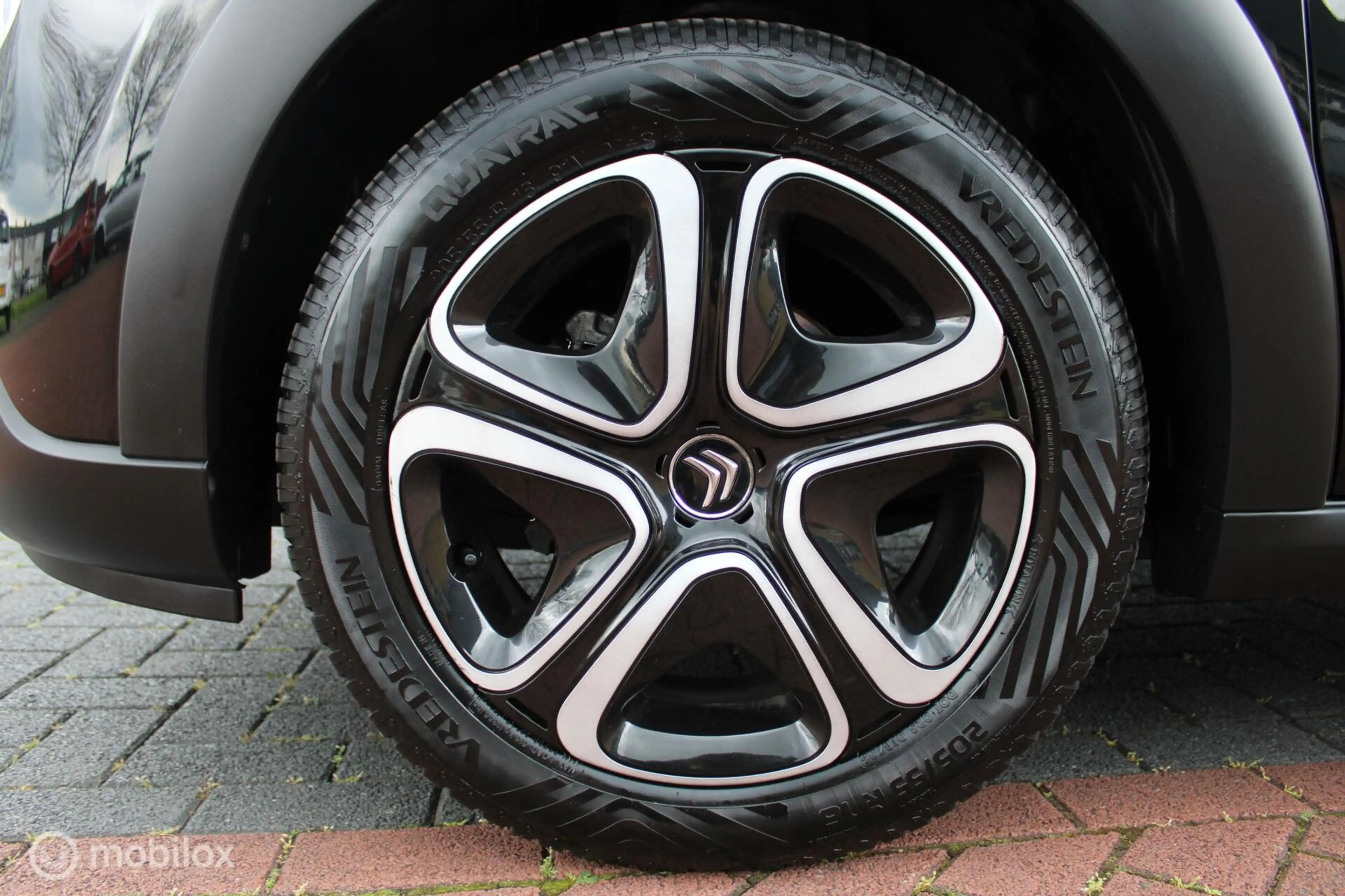 Citroen C3 1.2 PureTech Feel, Pdc, Full Led verlichting, Navi — photo 33