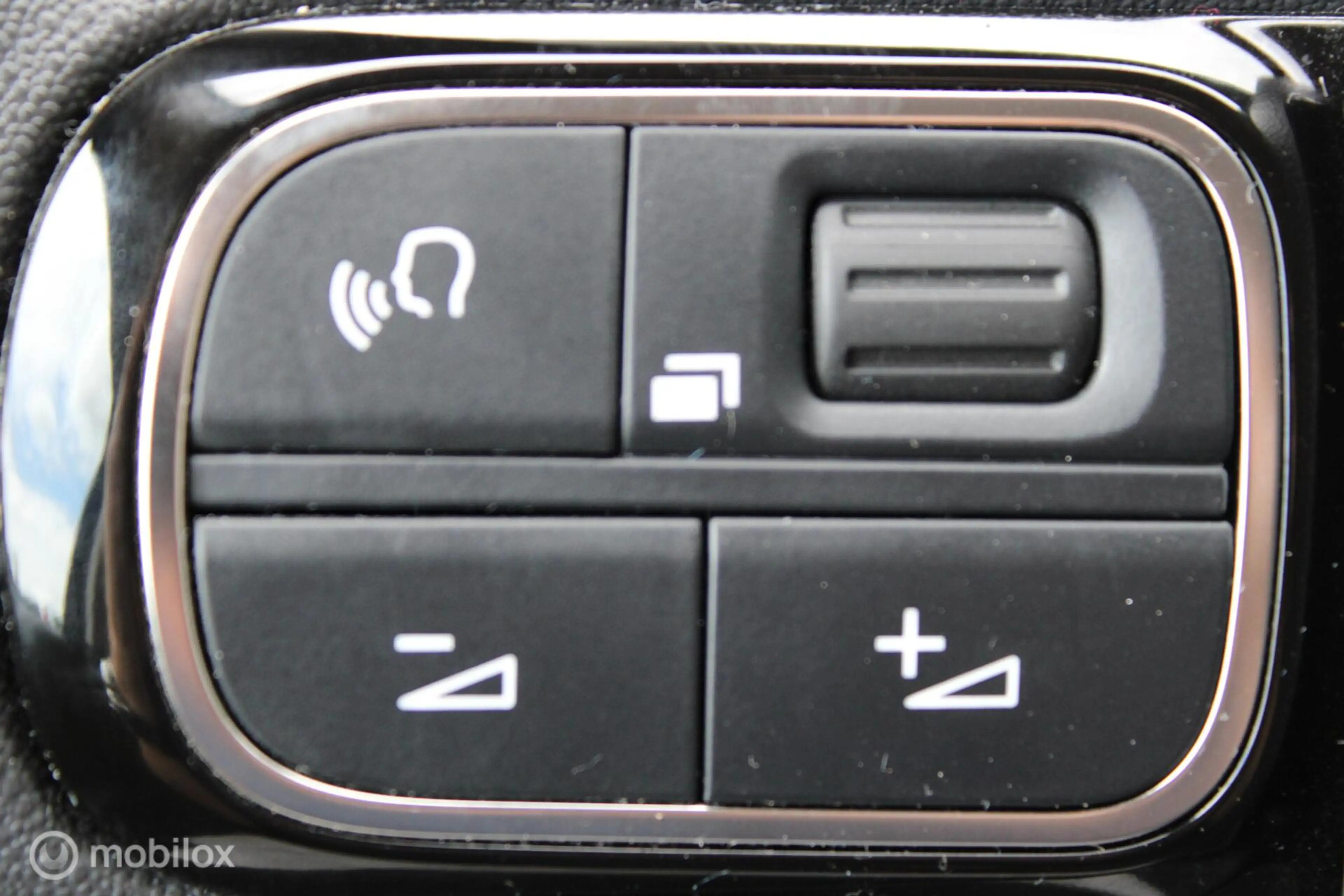 Citroen C3 1.2 PureTech Feel, Pdc, Full Led verlichting, Navi — photo 21