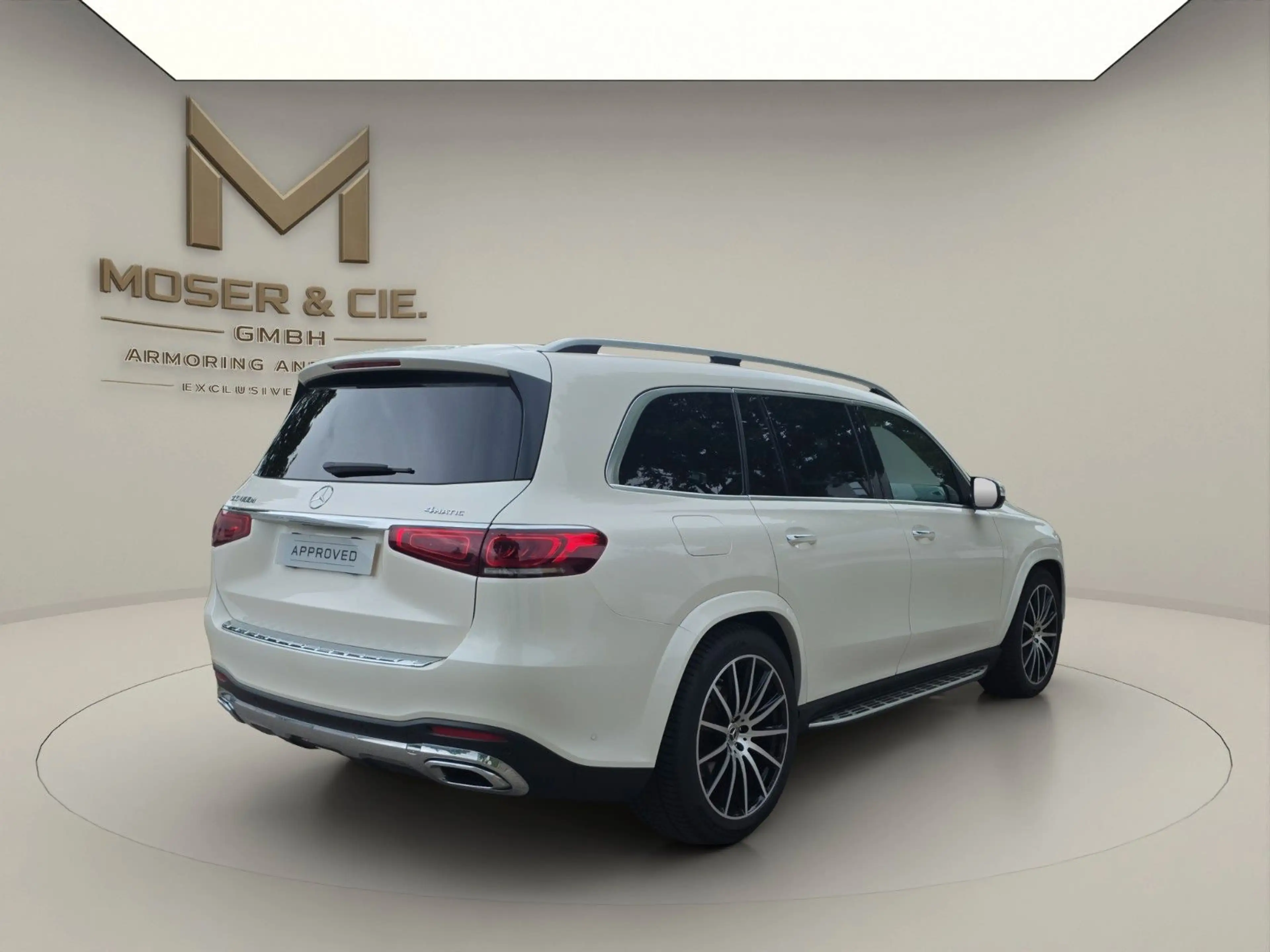 Mercedes-Benz GLS 400 d 4Matic*AMG*PANO*AHK*7 Sitze*REAR ENT* — photo 6