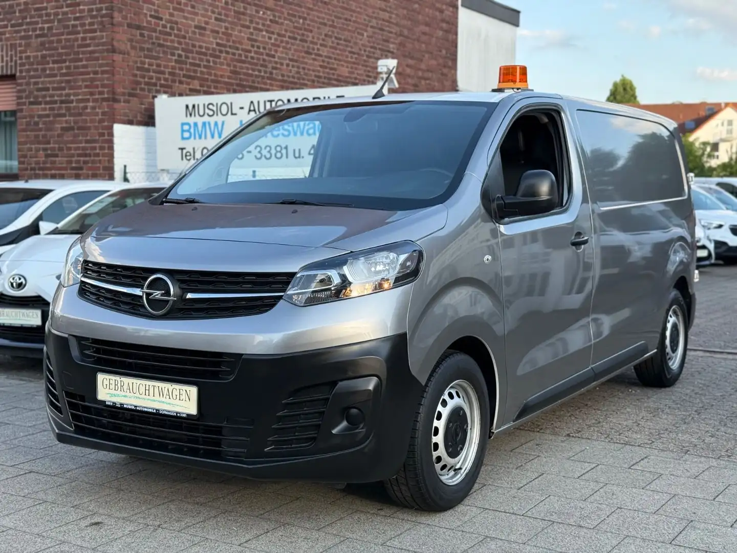 Opel Vivaro Kasten Edition M *PDC*1.Hand*Klima*3Sitze Weiß - 1