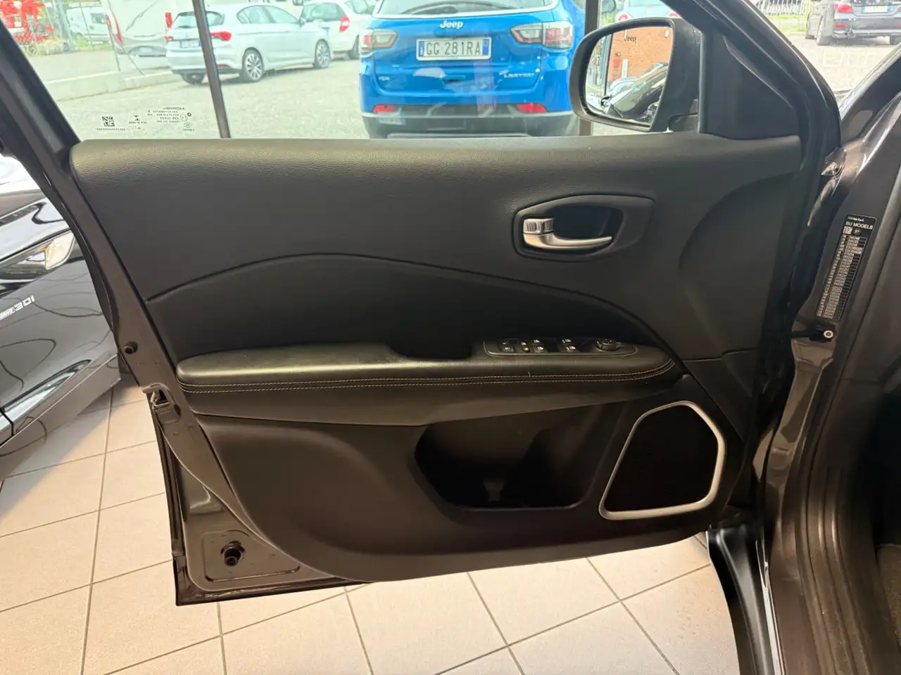 Jeep Compass 1.3 Turbo T4 190 CV PHEV AT6 4xe Limited, миниатюра 7