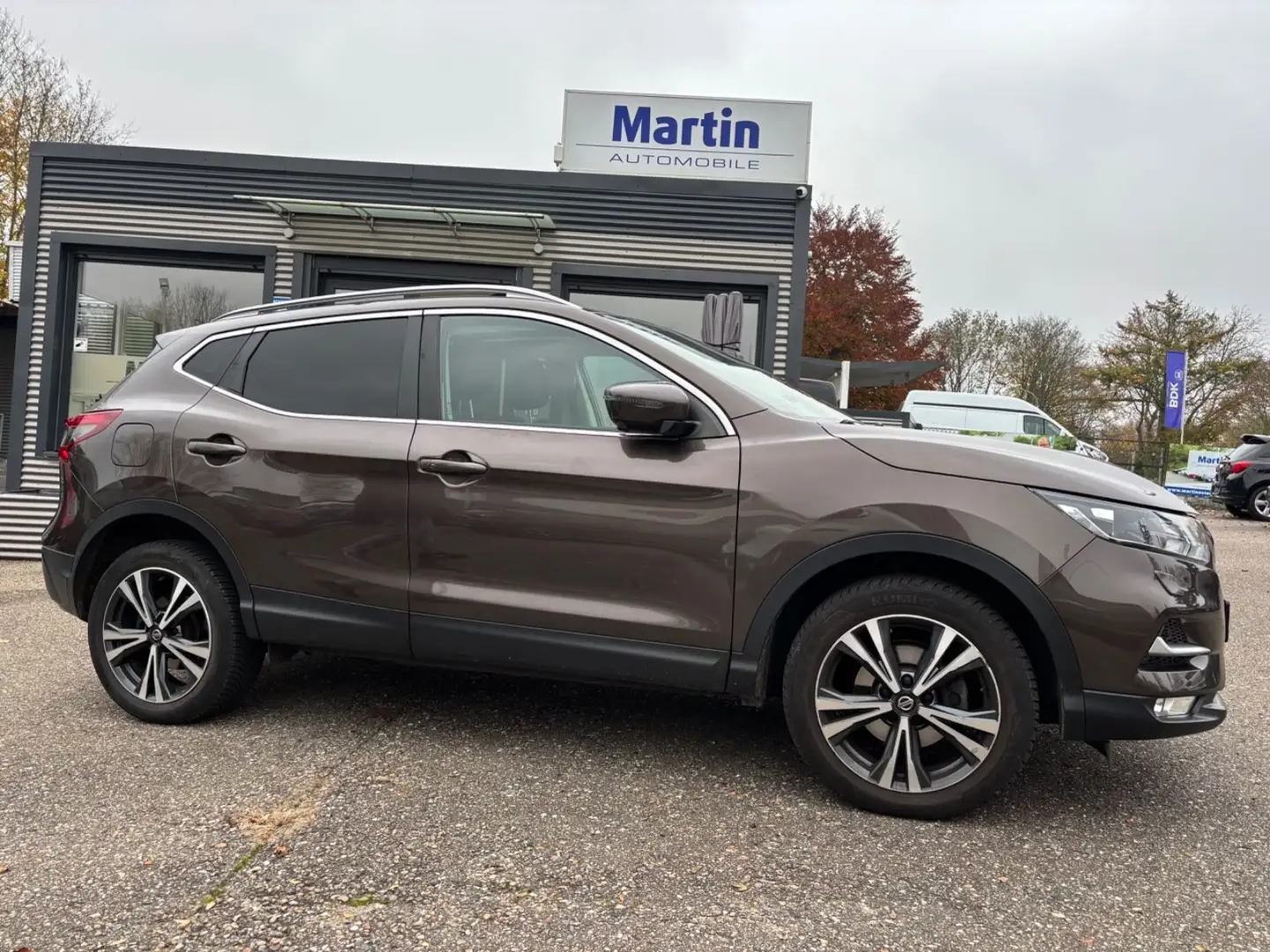 Nissan Qashqai N-Connecta *NAVI/PANO-DACH+KAMERA* Braun - 1