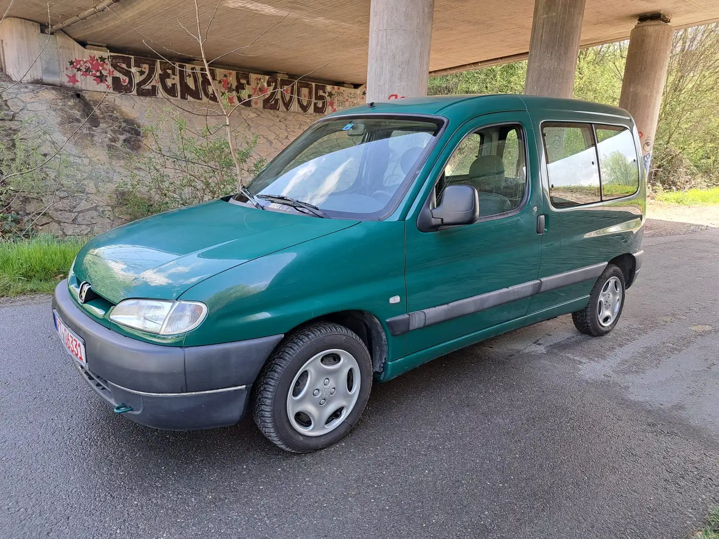 Peugeot Partner Kombi 75 Combispace Zelená - 1