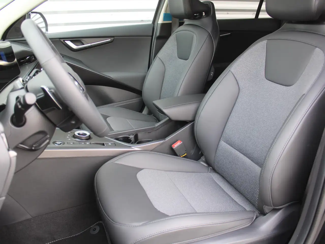 Kia Niro 2026 — фото 25