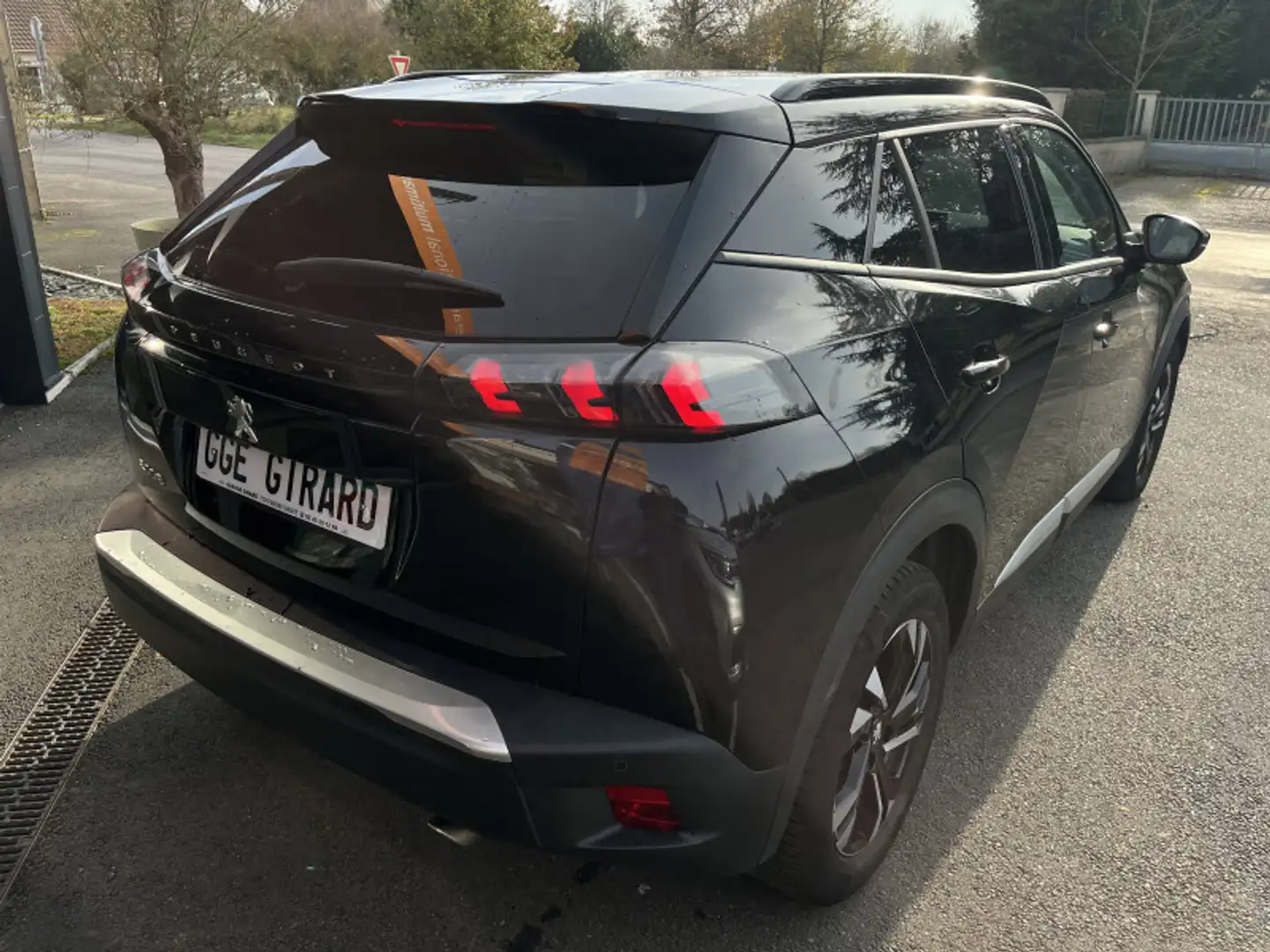 Peugeot 2008 1.5 BLUEHDI 130CH S\u0026S ALLURE PACK EAT8 Noir - 2