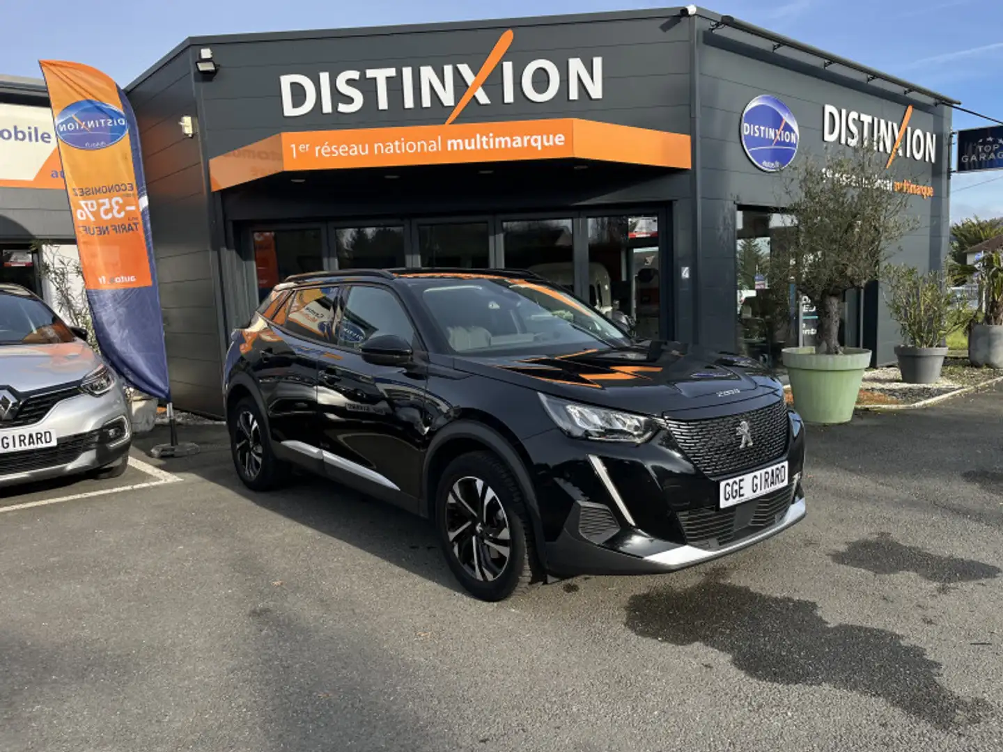 Peugeot 2008 1.5 BLUEHDI 130CH S\u0026S ALLURE PACK EAT8 Noir - 1