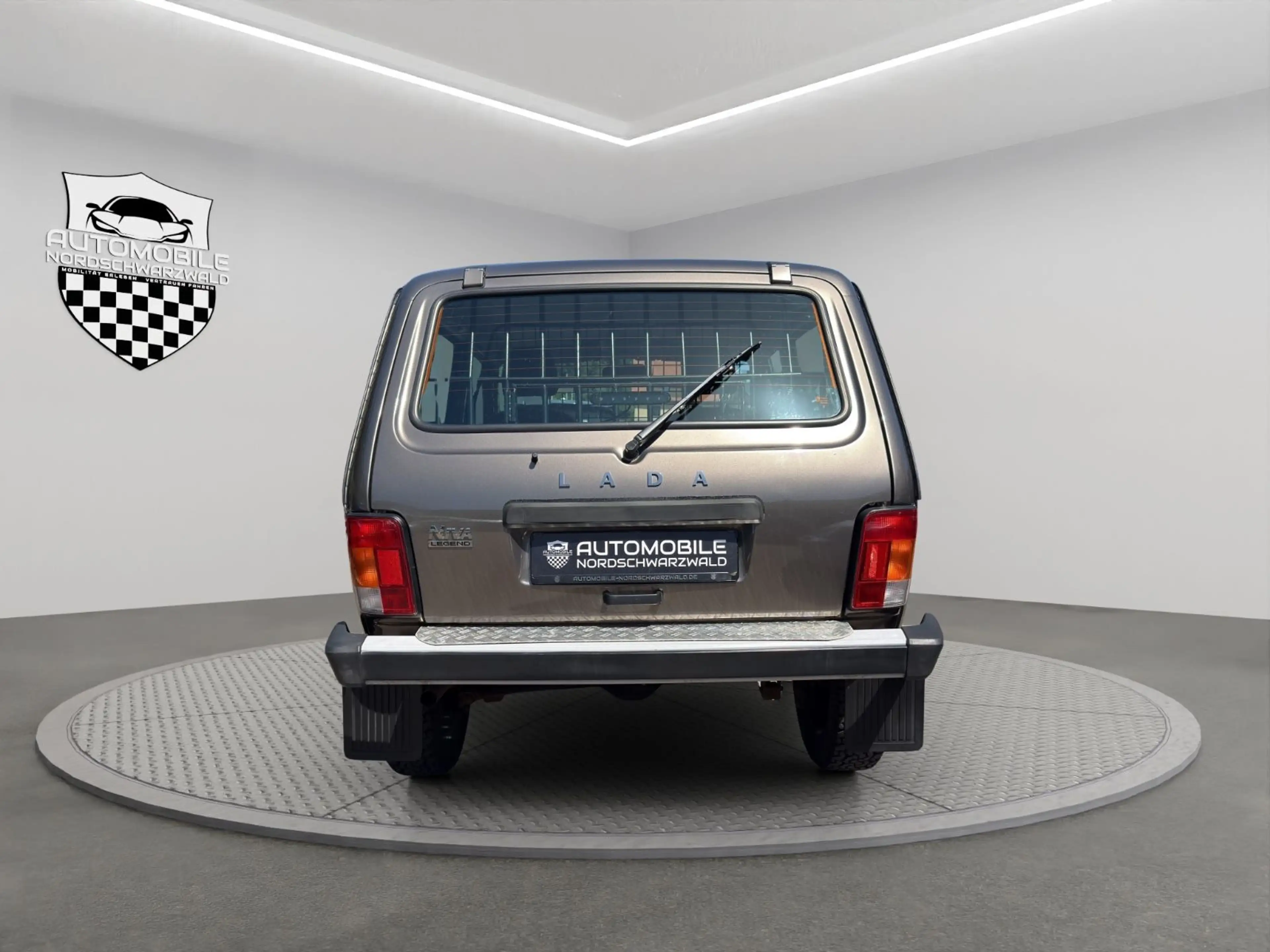 Lada Taiga Niva Taiga Original 4x4 | LKW Zulassung BOX — photo 6