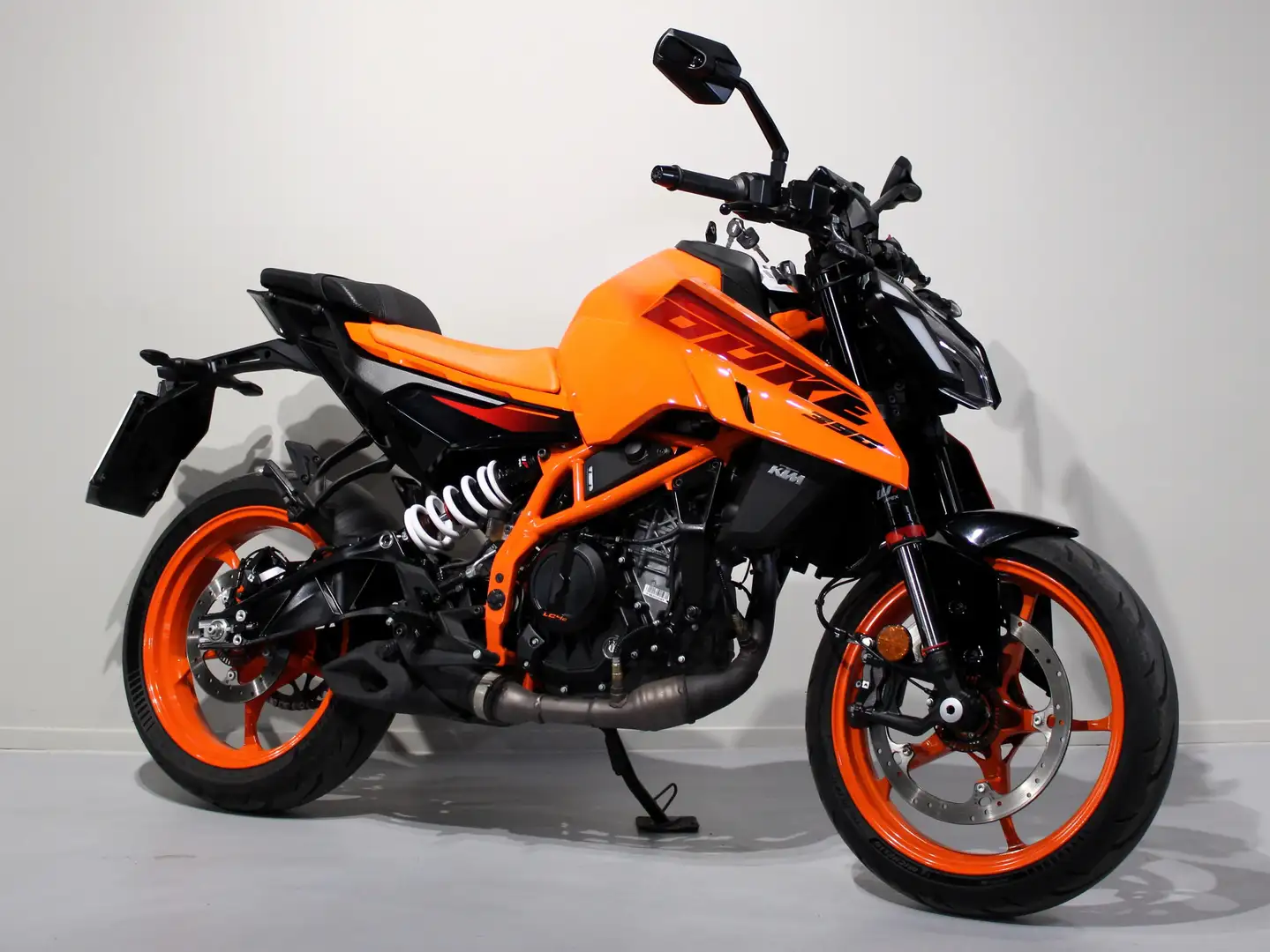 KTM 390 Duke - 2