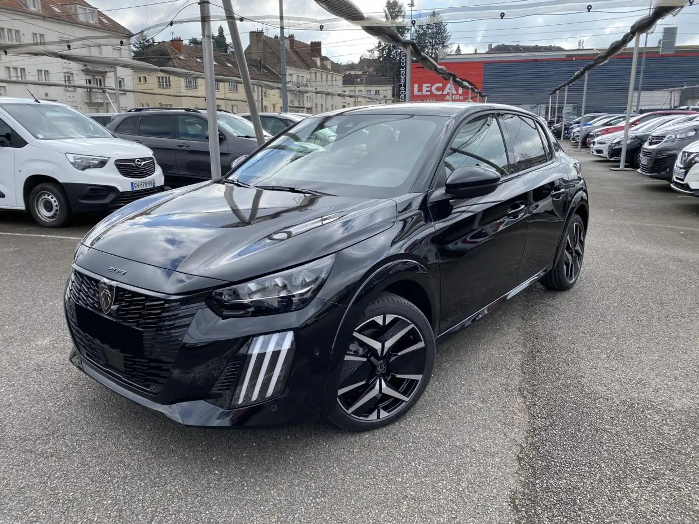Peugeot 208 II (2) 1.2 Hybrid 145 e-DCS6 GT PACK NAVIGATION \u0026 VISION / DRIVE ASSIST PLUS Schwarz - 1