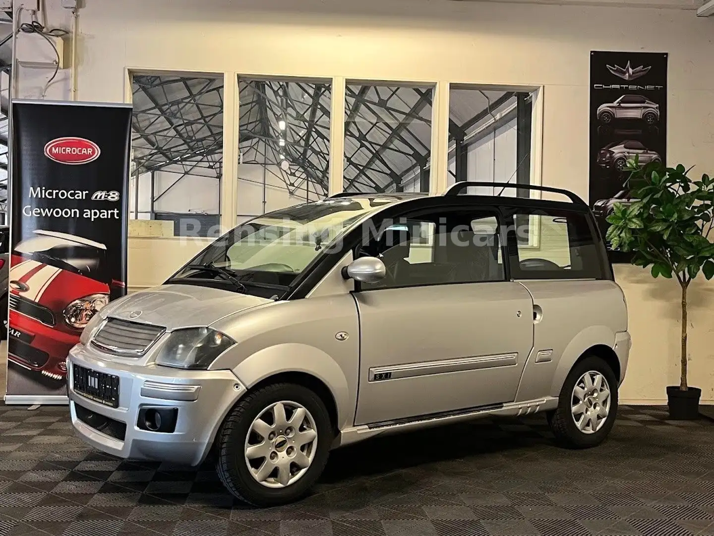 Microcar MC2 Campus XXL Kofferraum Mopedauto 45 KM Silber - 1