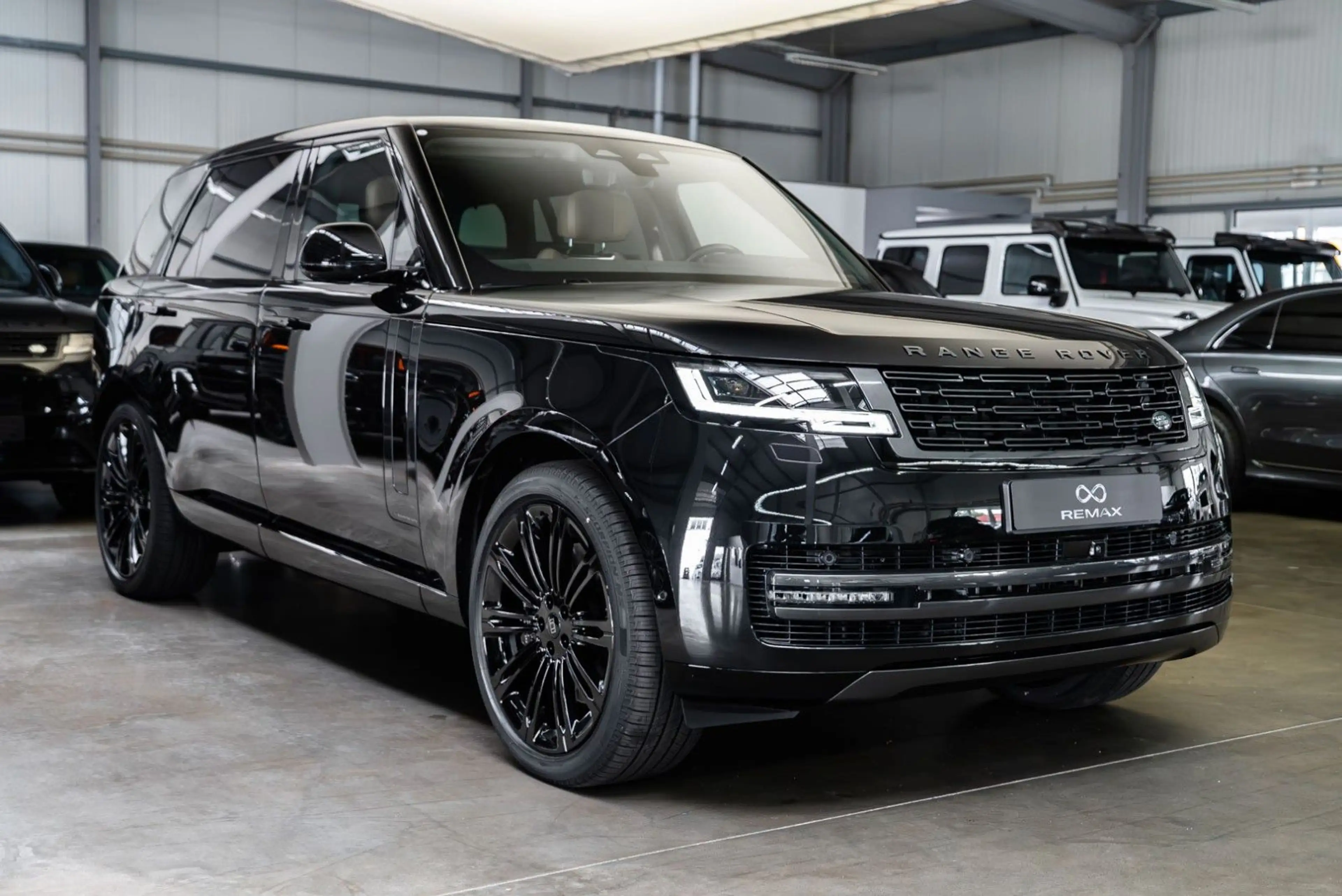 Land Rover Range Rover P380 LWB Autobiography / New MY 2027 — photo 8