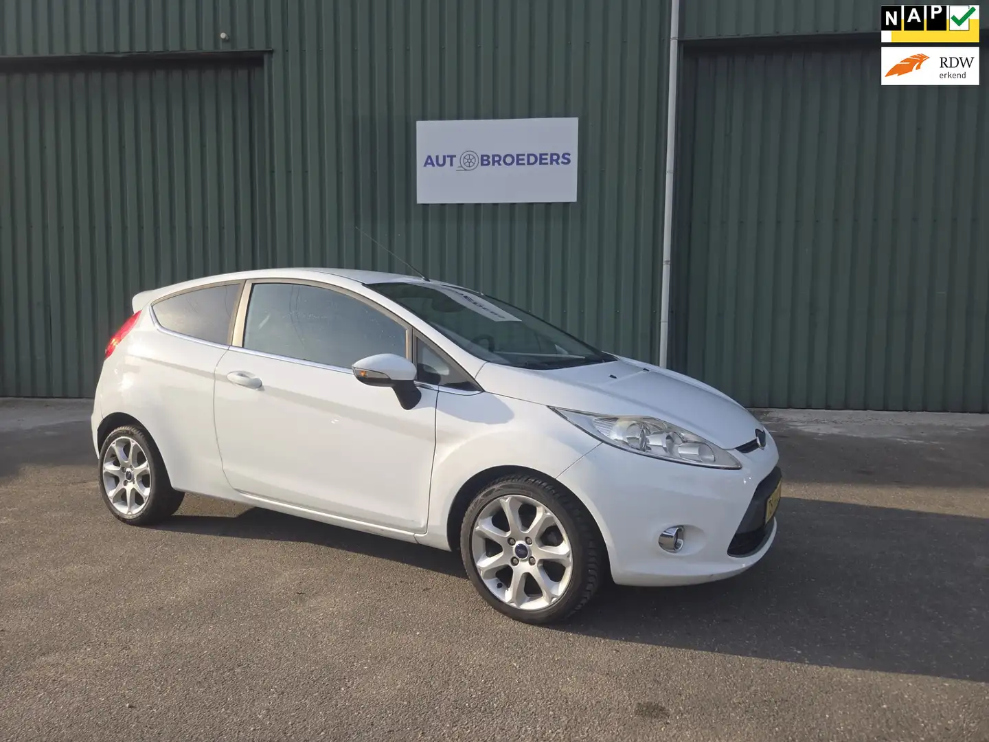 Ford Fiesta 1.4 Titanium AIRCO - GOED ONDERHOUDEN - LM VELGEN Weiß - 1