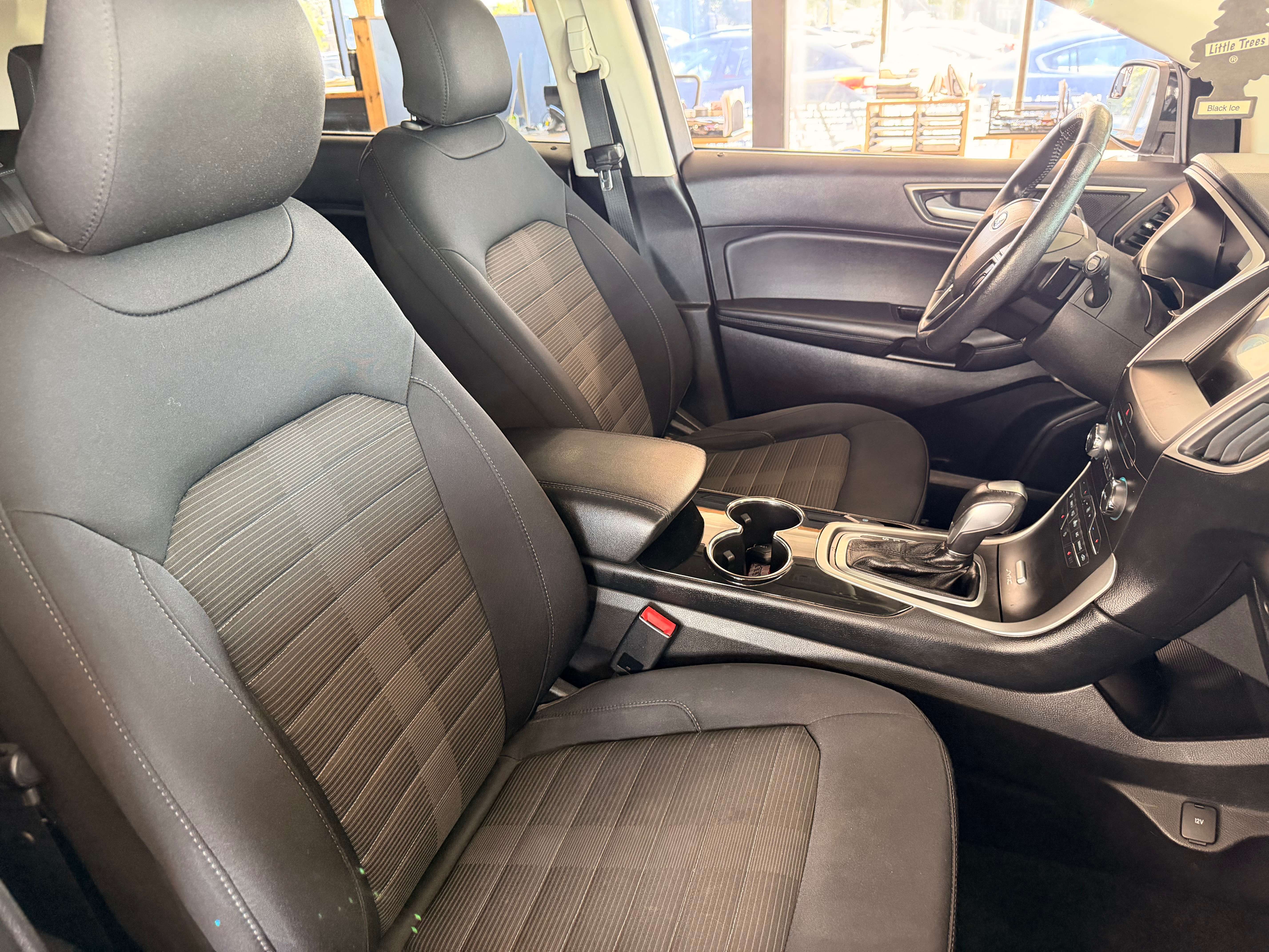 2017 Ford Edge SEL - Image 11