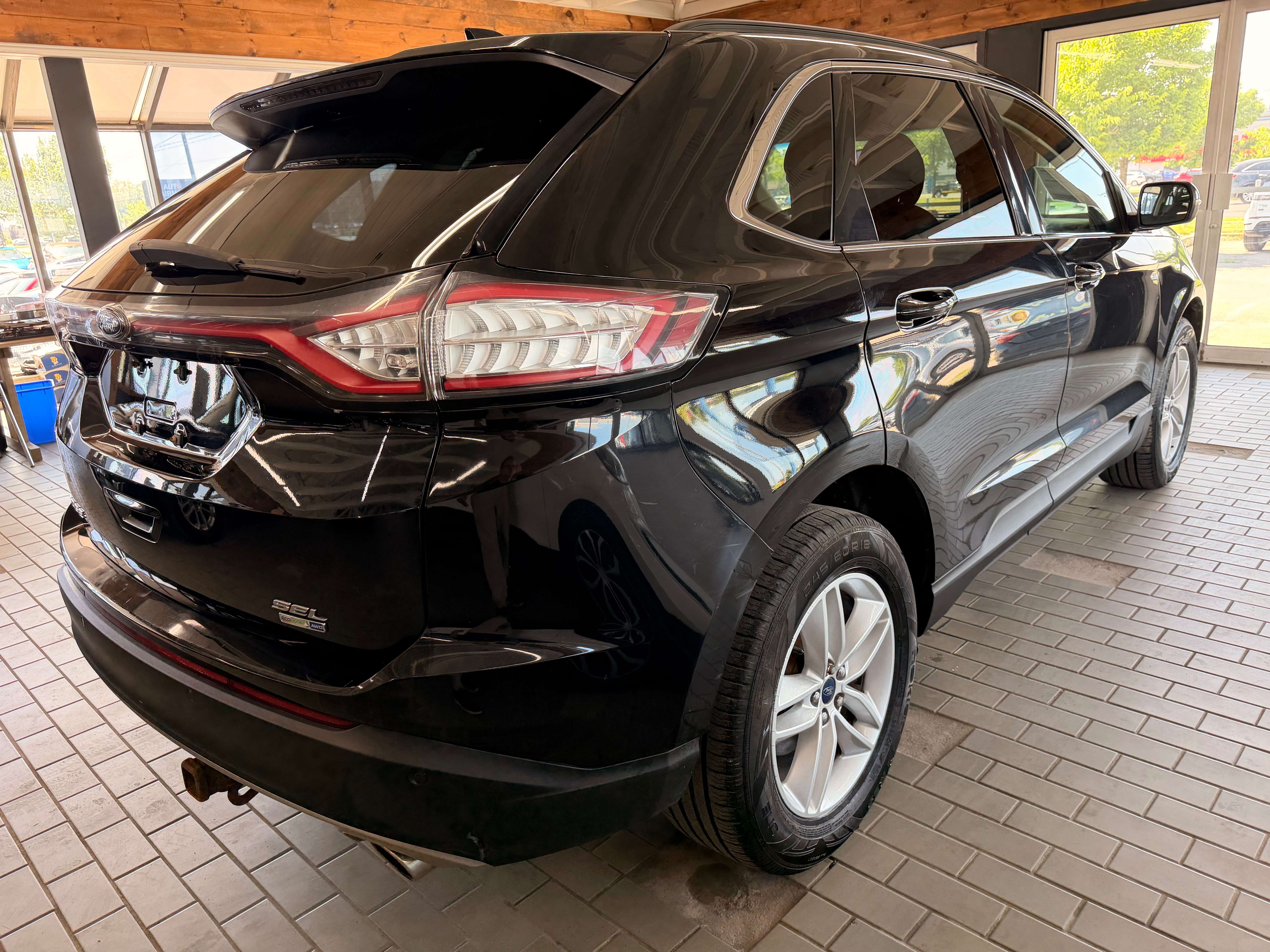 2017 Ford Edge SEL - Image 5