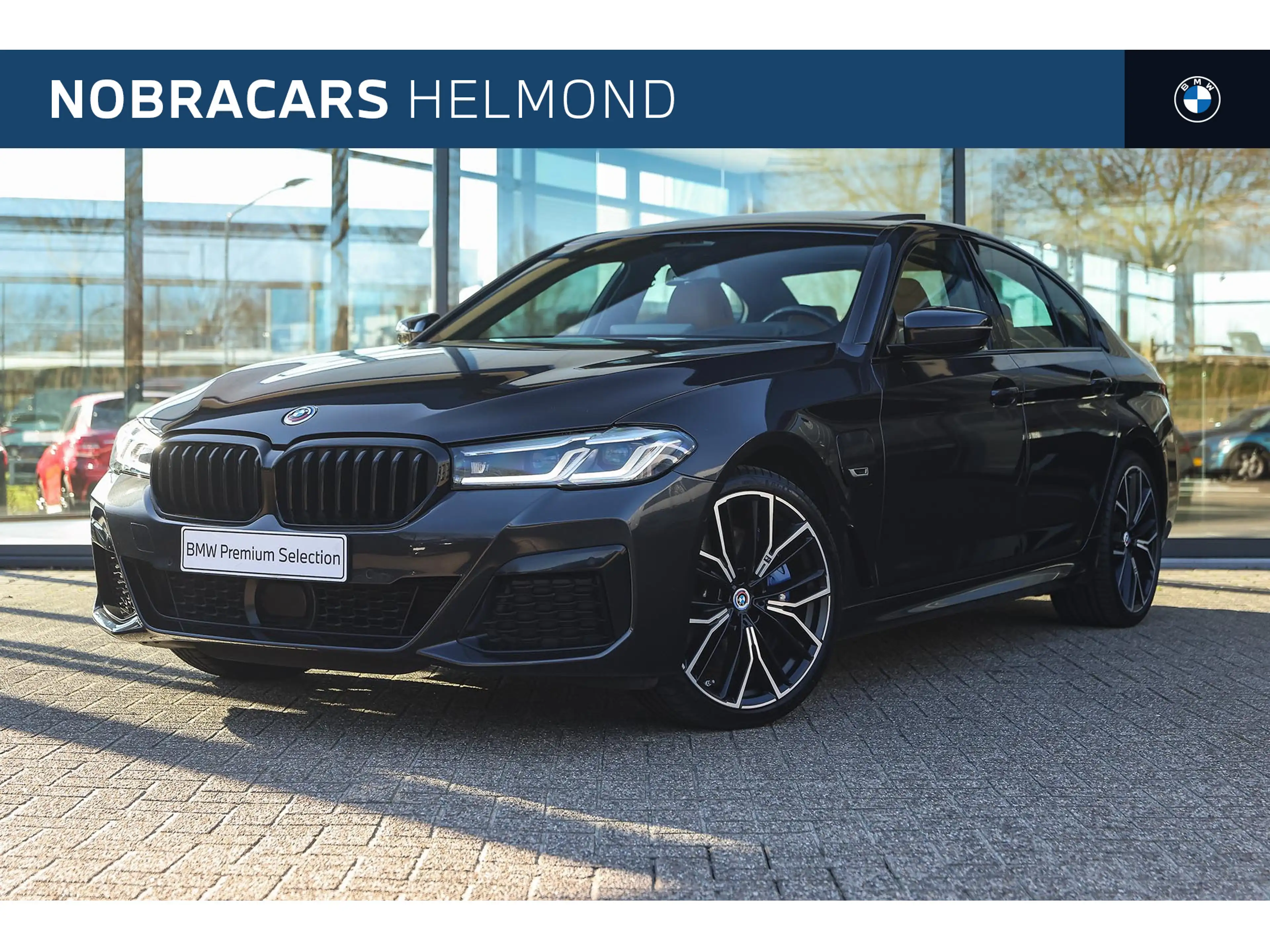 BMW 545 5 Serie 545e xDrive M Sport Automaat / Sportstoele