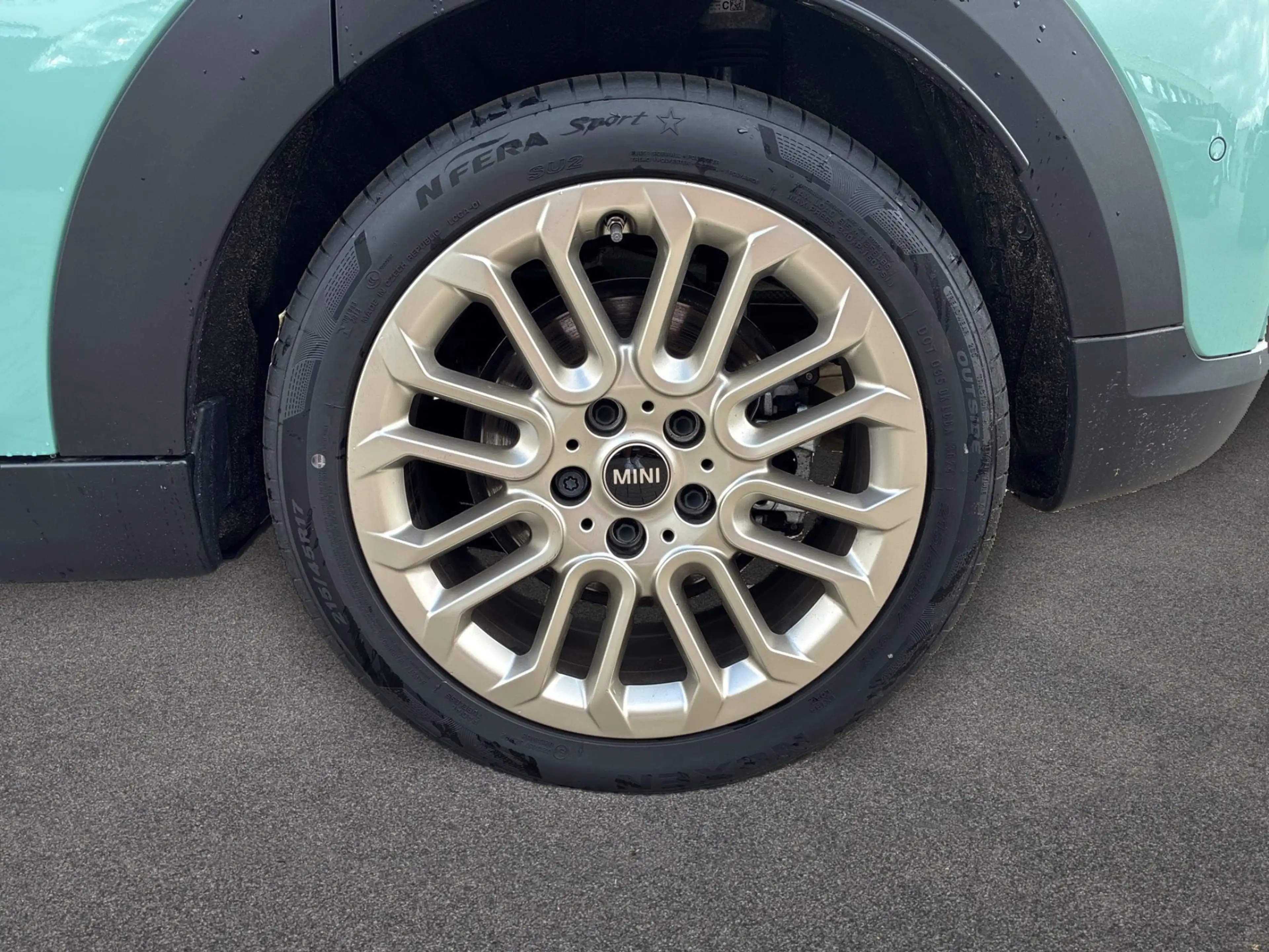 MINI Cooper C Favoured Trim — photo 12