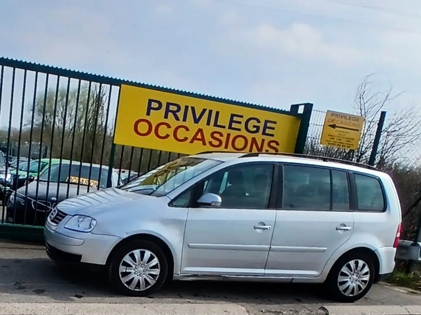 Volkswagen Touran 7PL ACES AUTOMAT 16i Tiptronic A EMPORTER Grijs - 1
