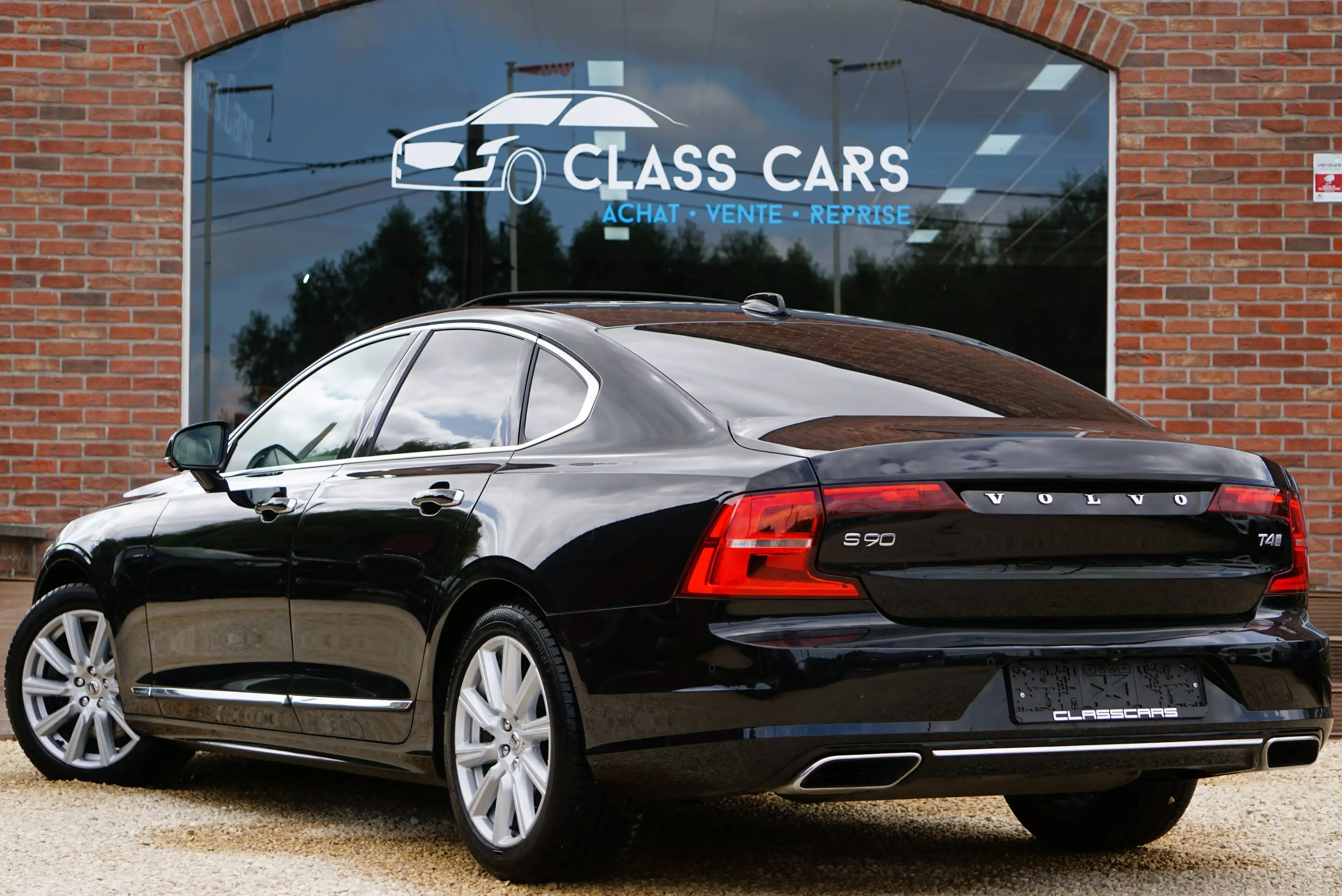 Volvo S90 2.0 T4 Inscription AUTO / COCKPIT / LED / NAVI / CARNET / TOIT OUVRANT — photo 4