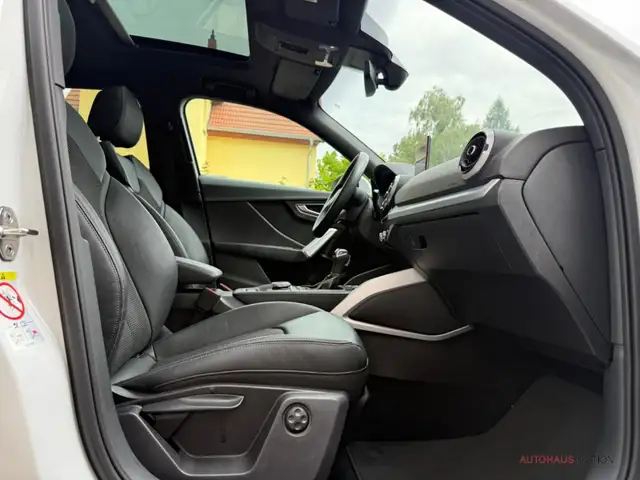 Audi Q2 view 15
