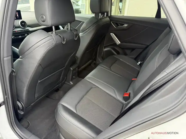 Audi Q2 view 11