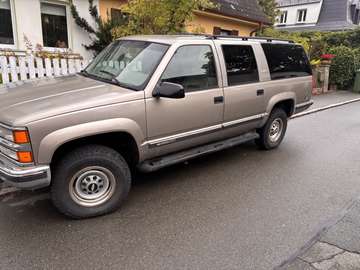 Suburban LT 7.4 Liter V8