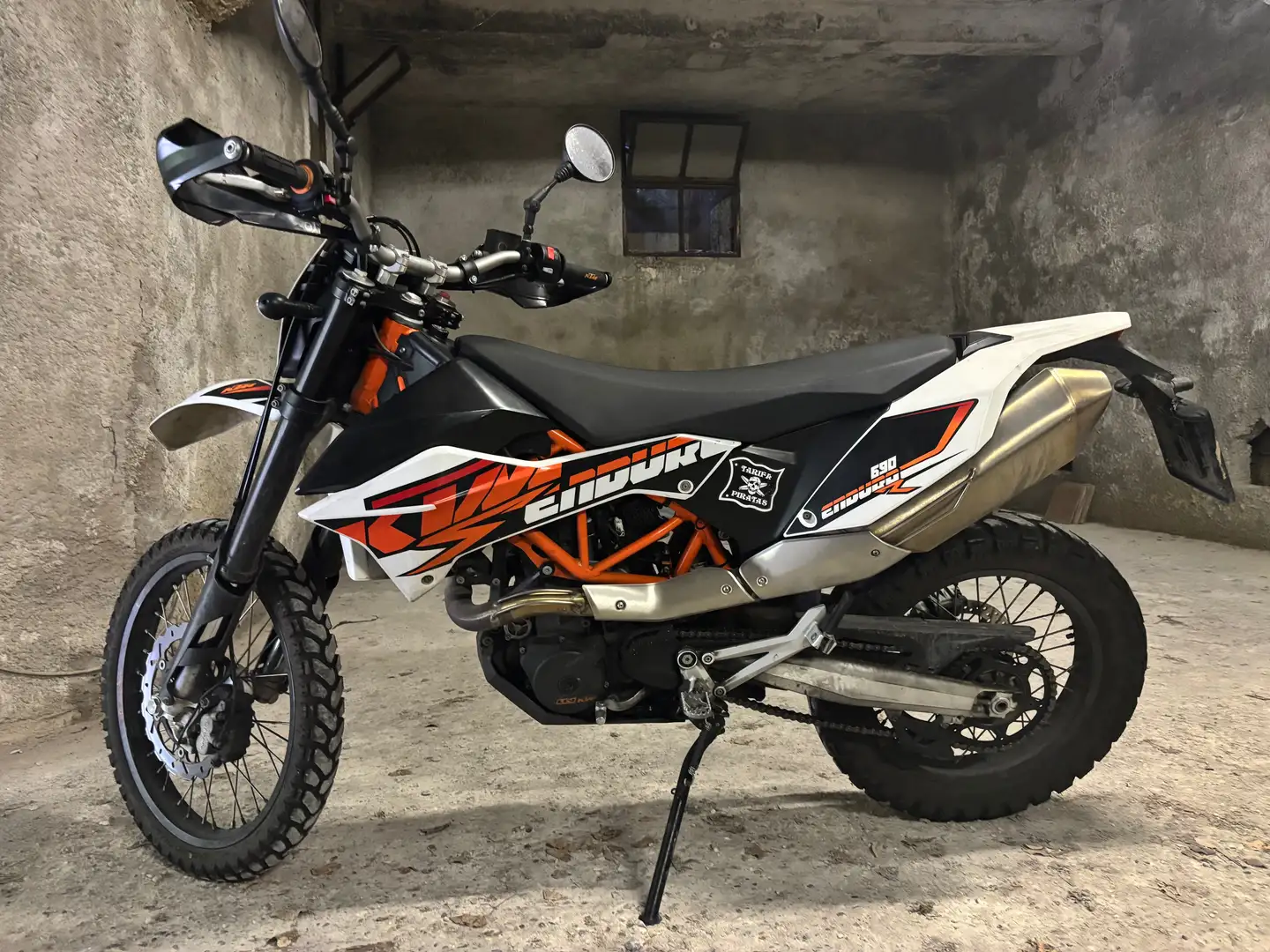 KTM 690 Enduro R Arancione - 2