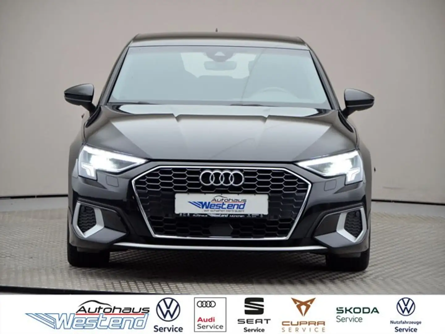 Audi A3 Sportback advanced 30 TDI 85kW S tr. LED Navi Schwarz - 1