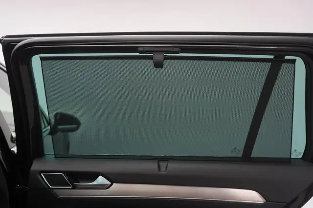 Volkswagen Passat view 10