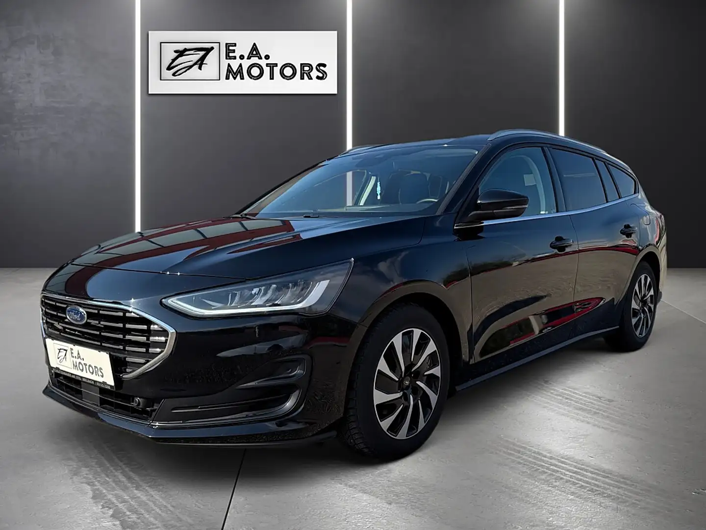 Ford Focus Traveller 1,5 EcoBlue Titanium X Aut./ monatlic... Schwarz - 1